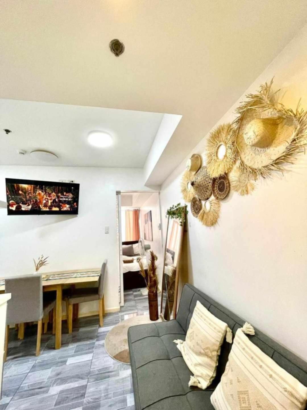 Aerith's Haven Azurecation Aparthotel Manila
