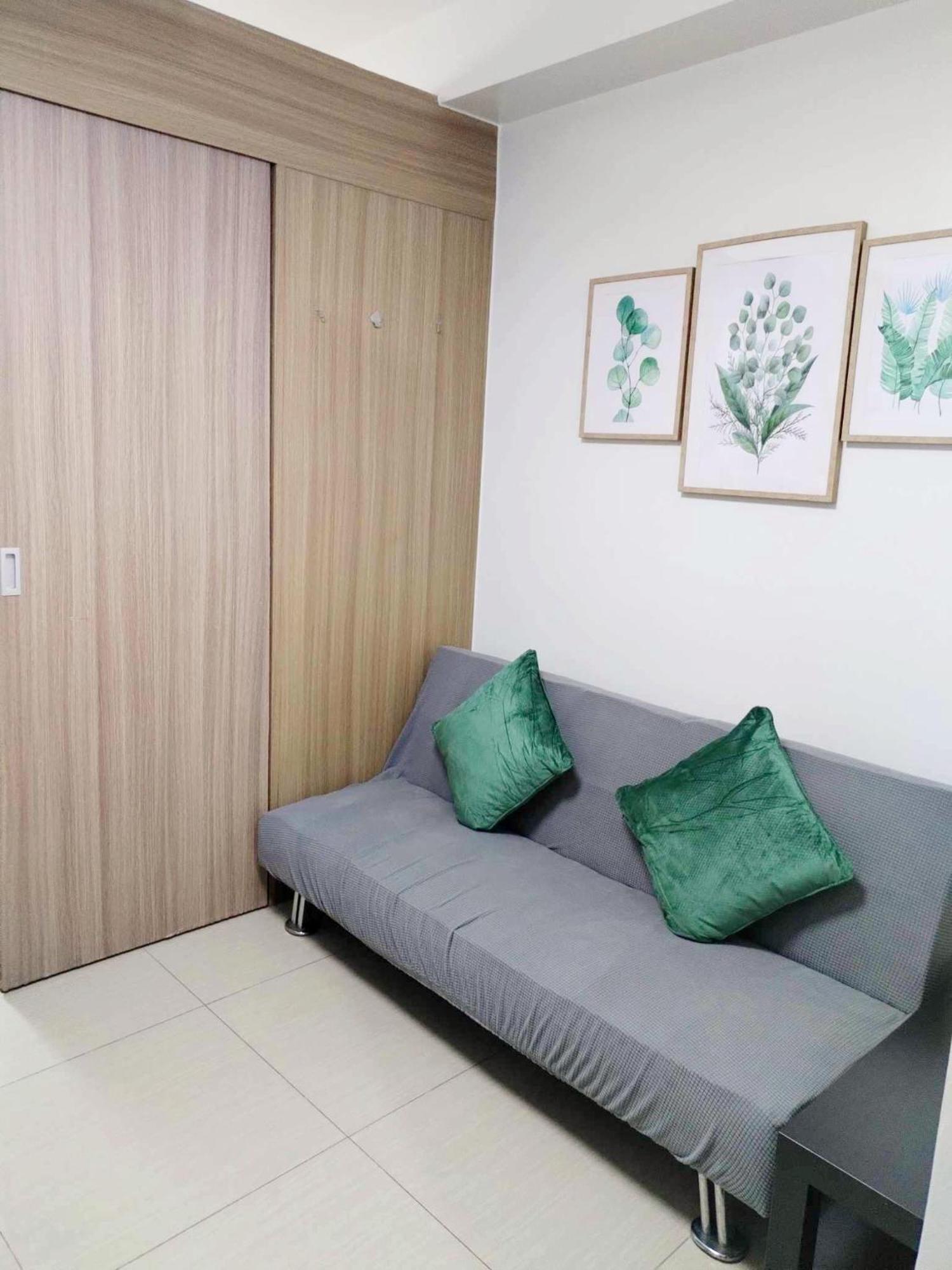 Aparthotel Comfy And Affordable Near Sm Mall Of And Airport With Wifi 068 *