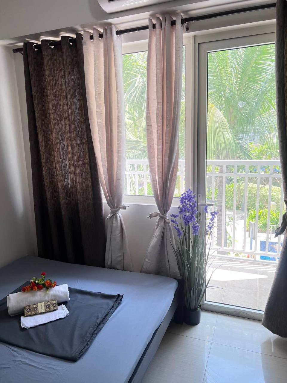 Unistay Shore Amazing Pool View 4*