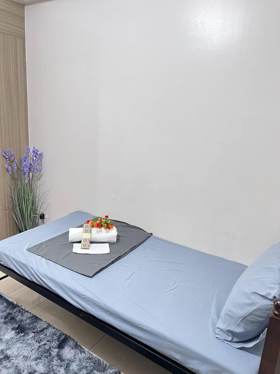 Unistay Shore Amazing Pool View Pasay