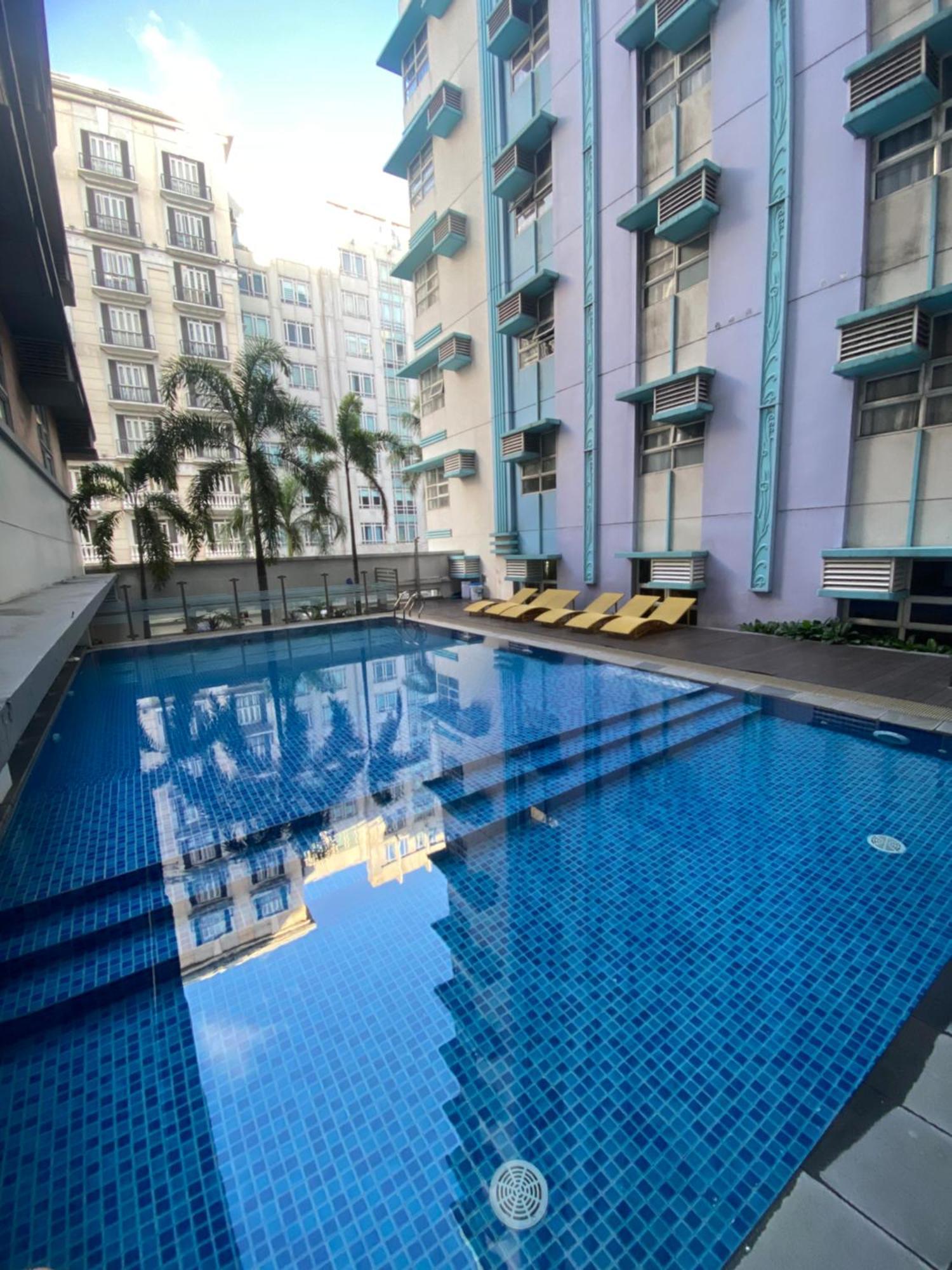 Hotel 101 Newport Boulevard Manila