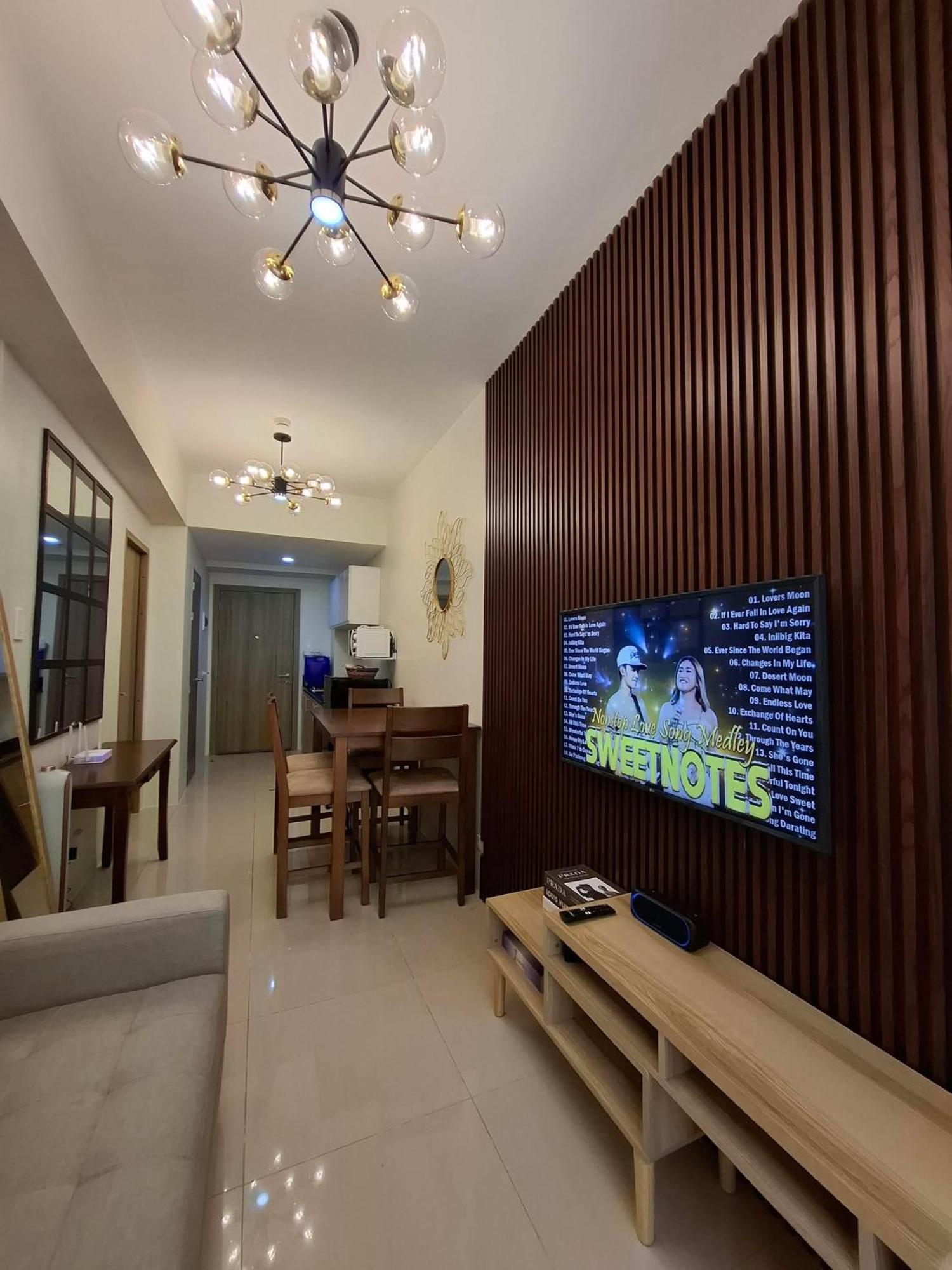 Apartment Stylish And Comfy Manila
