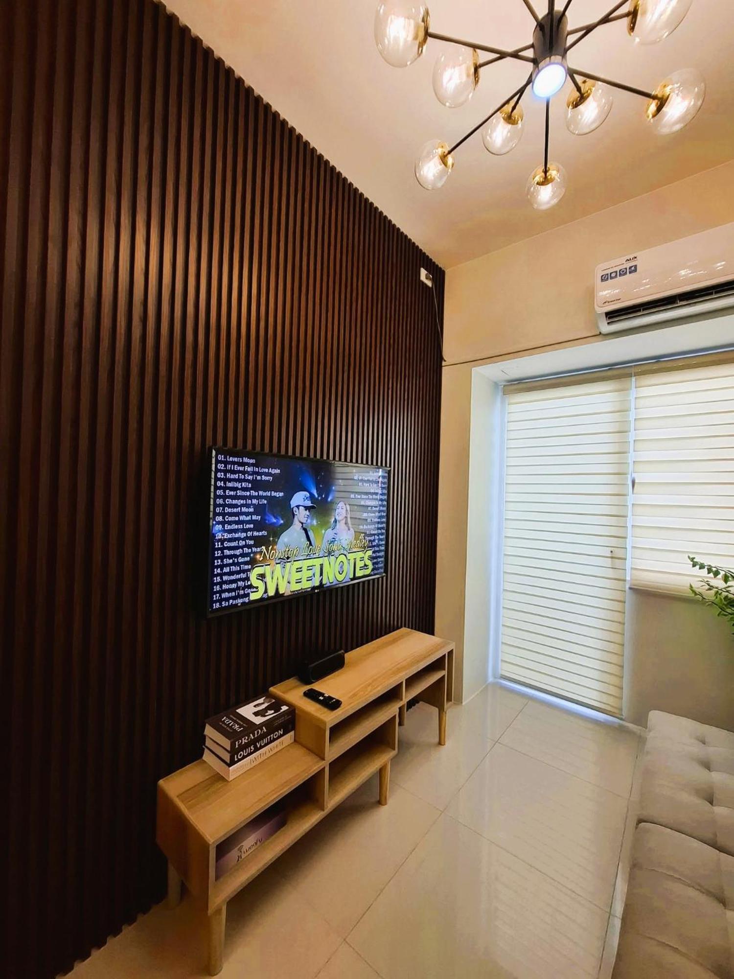 Stylish And Comfy Apartment Manila