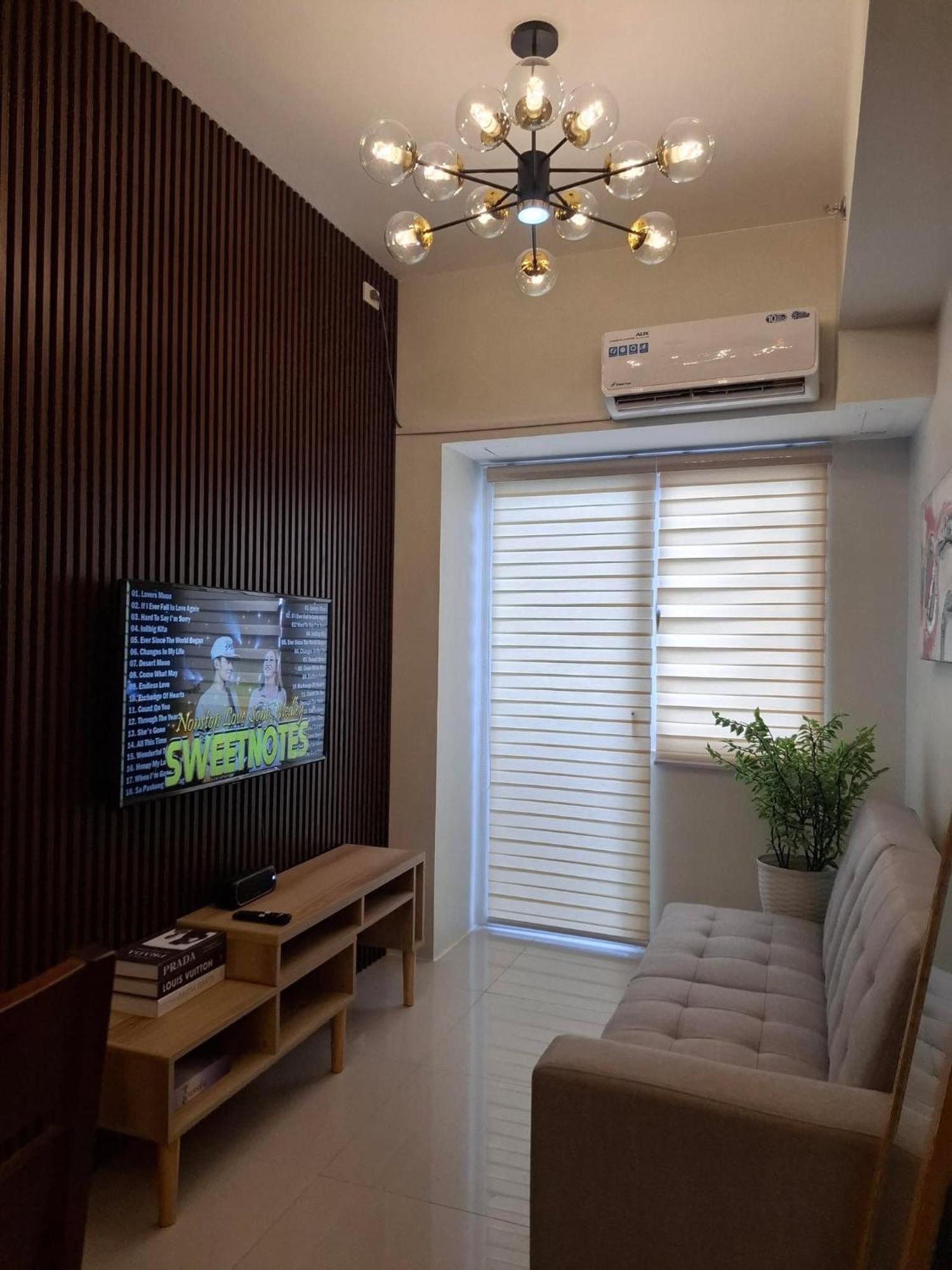 Apartment Stylish And Comfy Manila