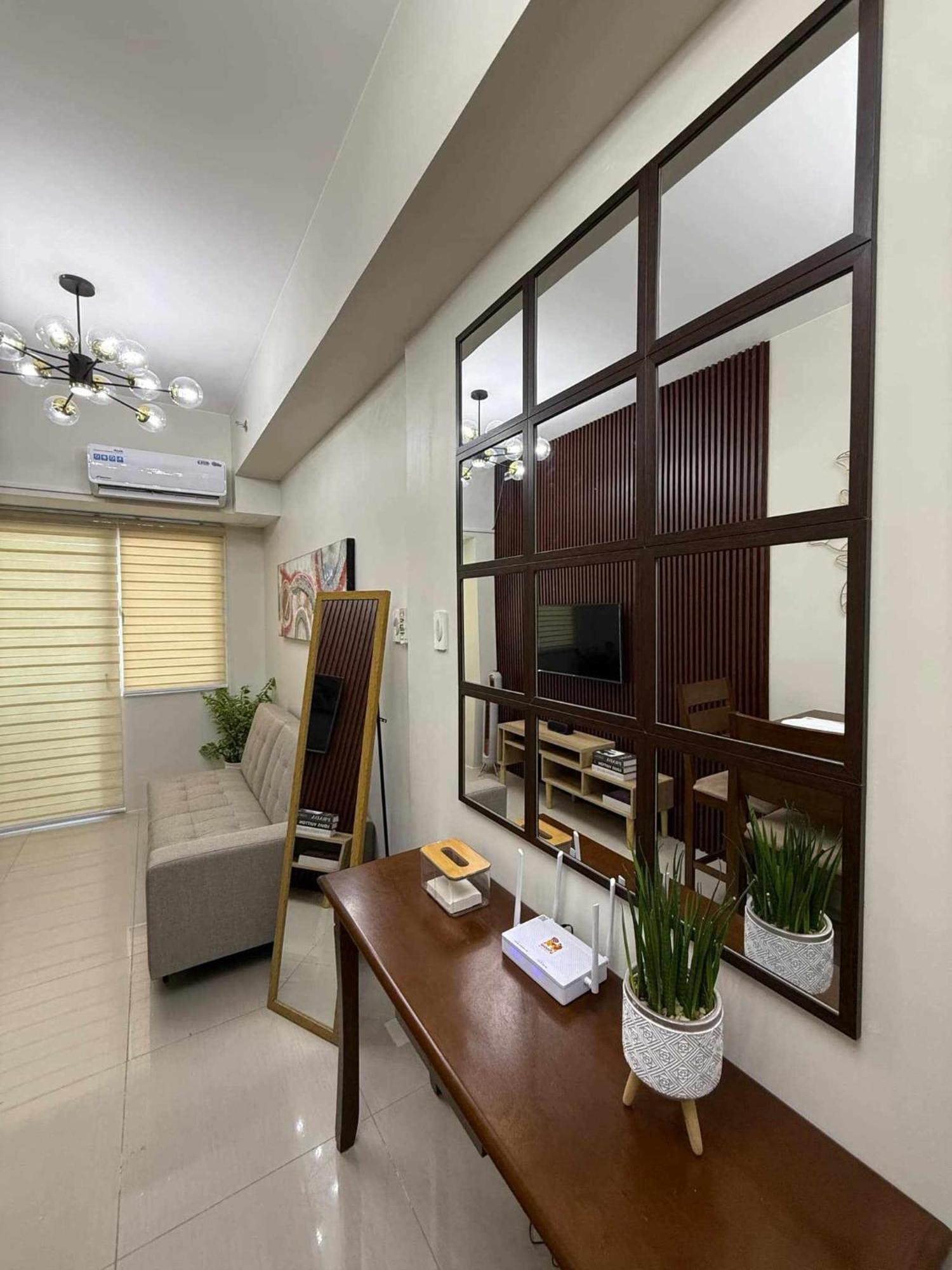 Stylish And Comfy Manila