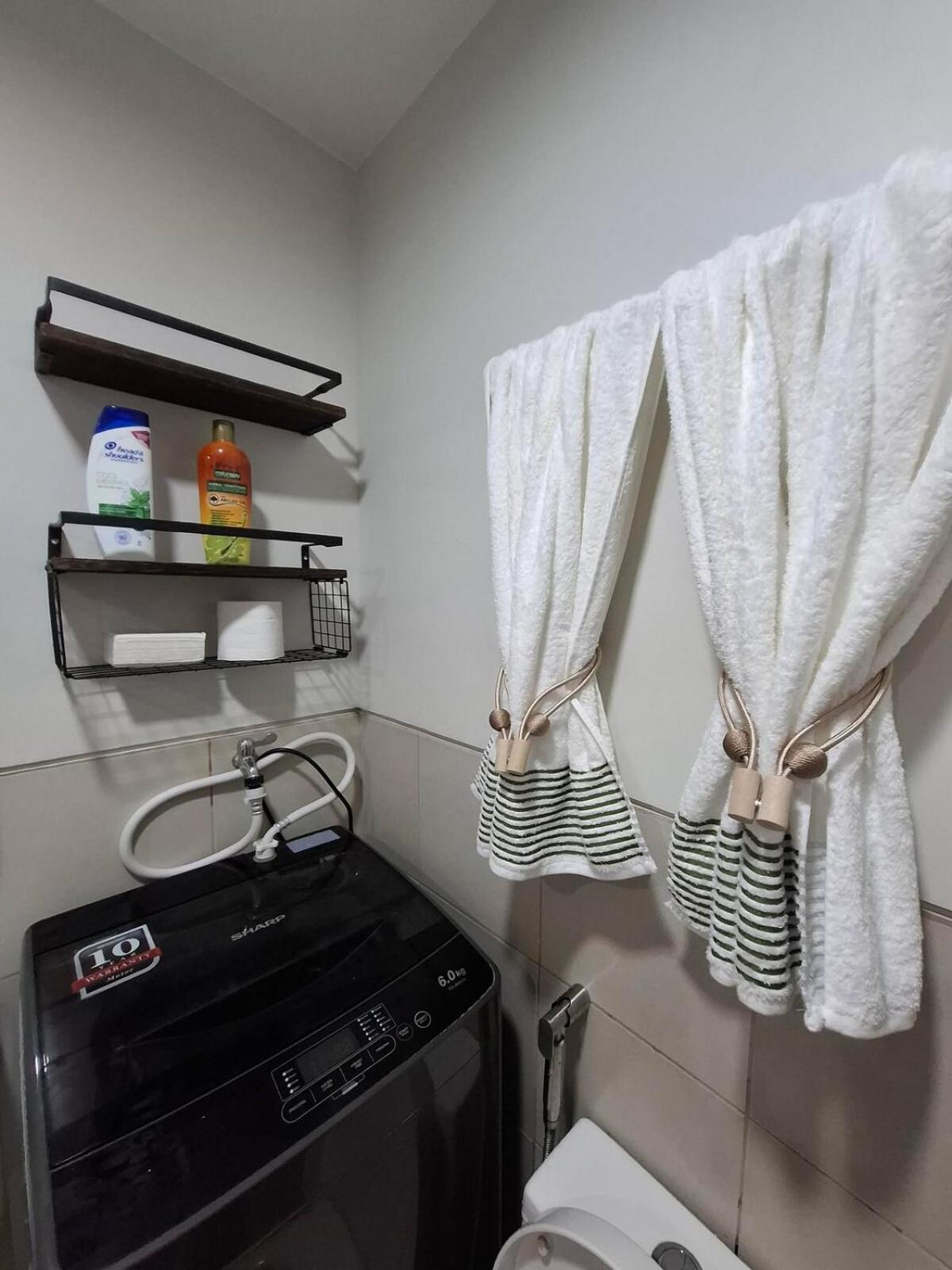 Stylish And Comfy Apartment Manila