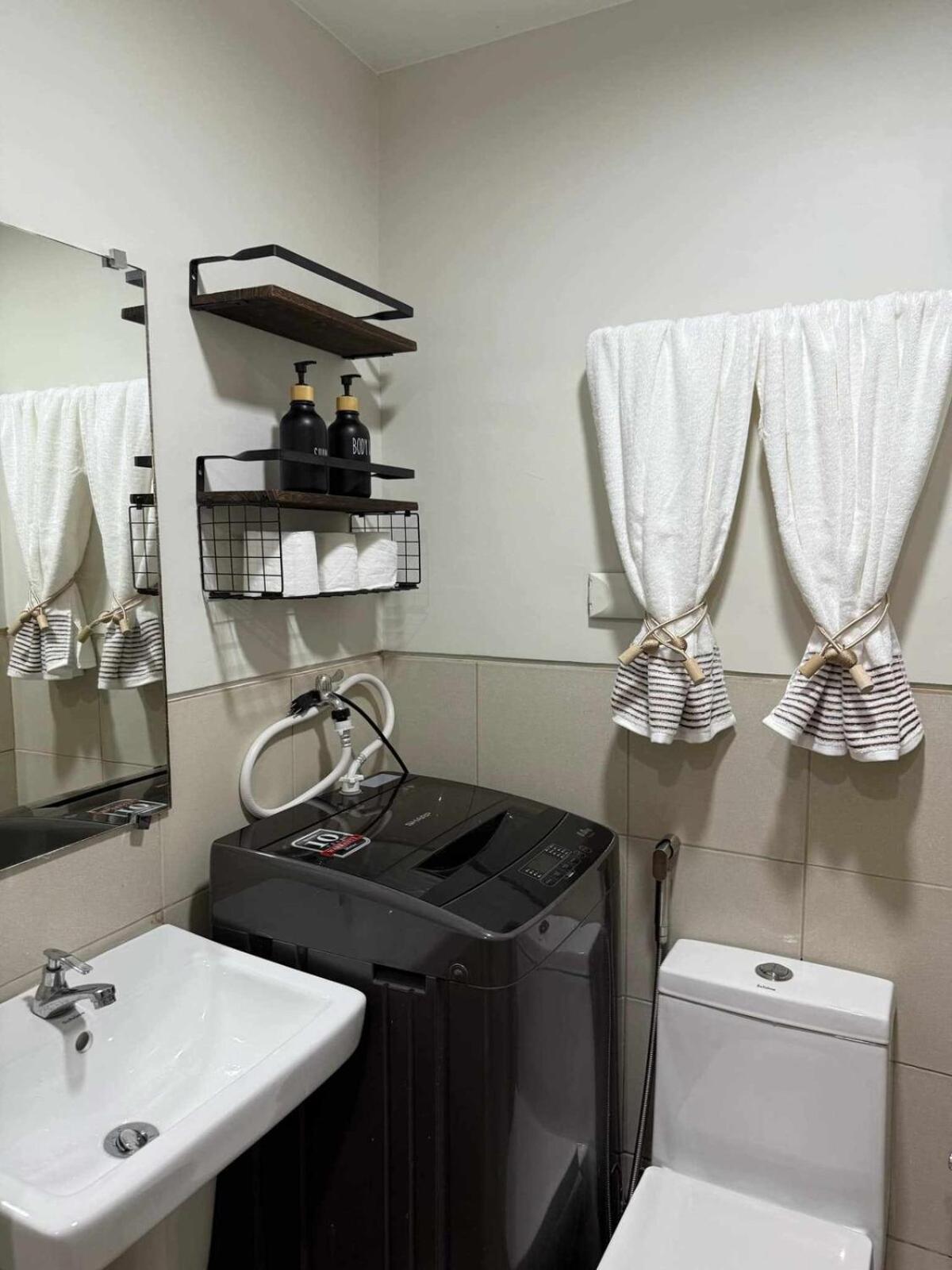 Stylish And Comfy * Manila