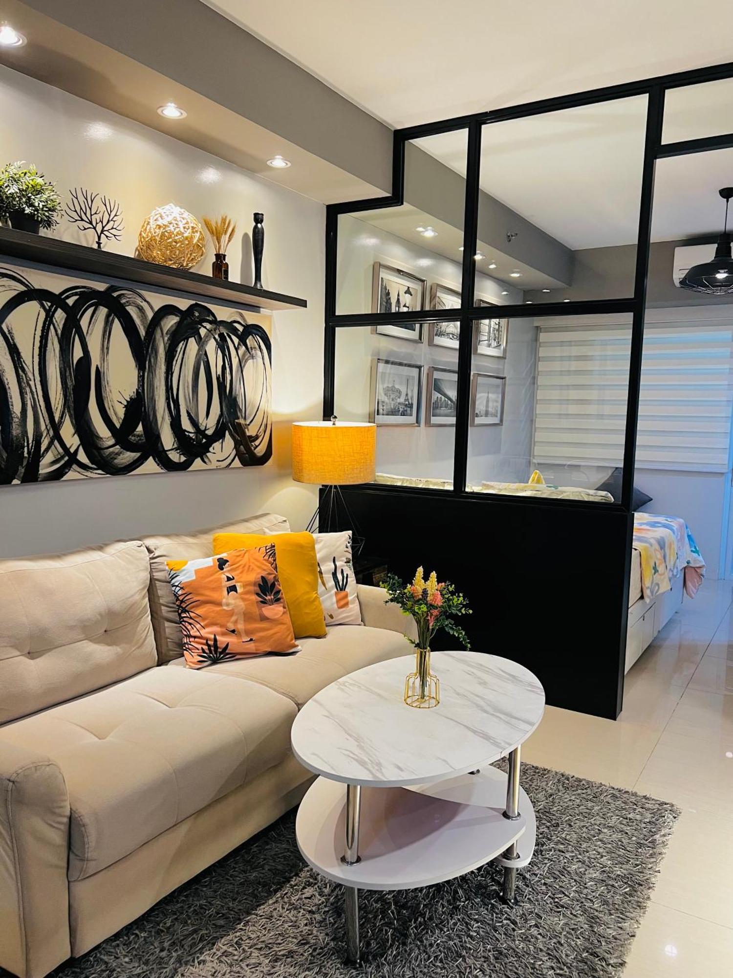 Aiza's Place In Shell Residences Moa Apartment *