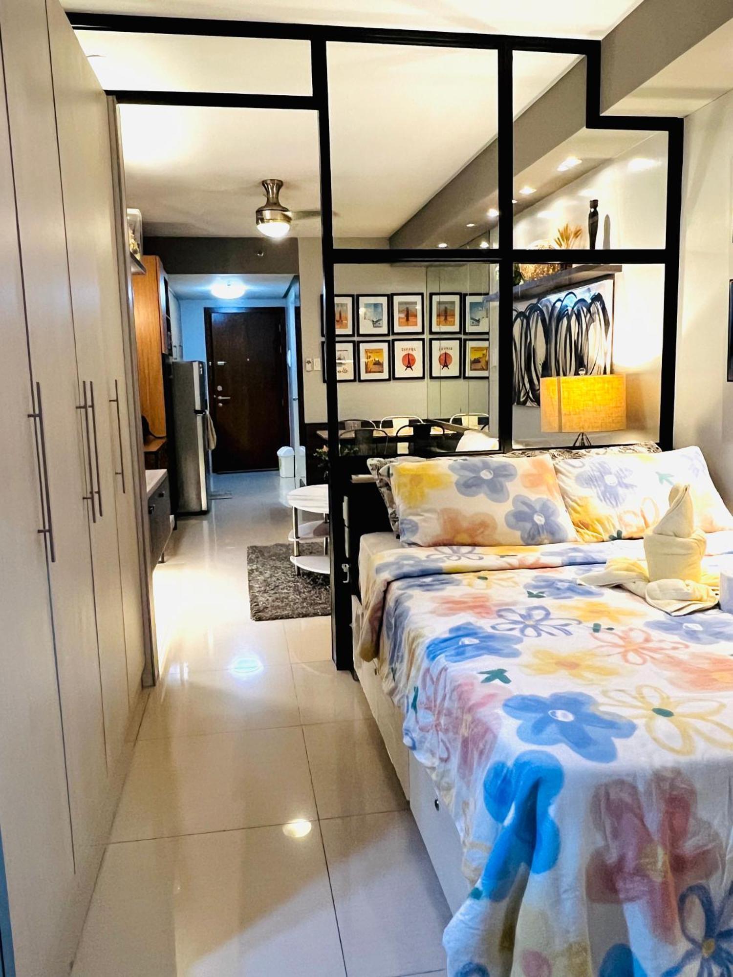 Aiza's Place In Shell Residences Moa Apartment Manila
