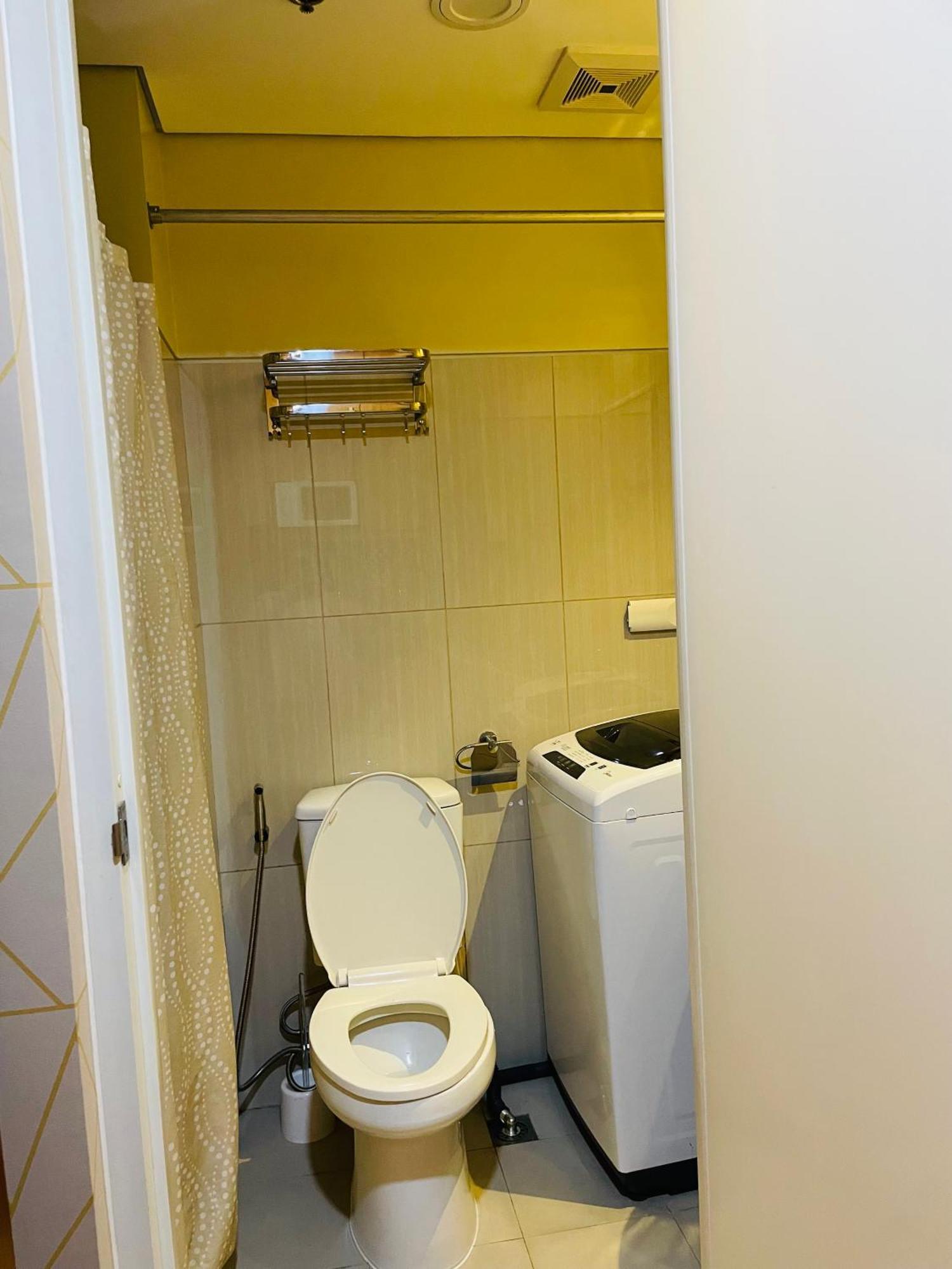 Shell Residences Condotel Near Naia And Mall Of