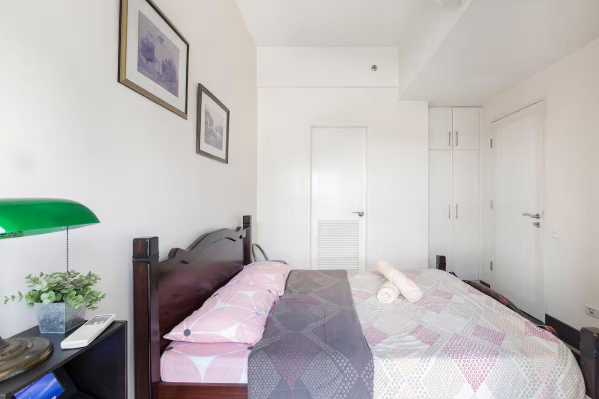 Cozy And Comfy Staycation At The Manila