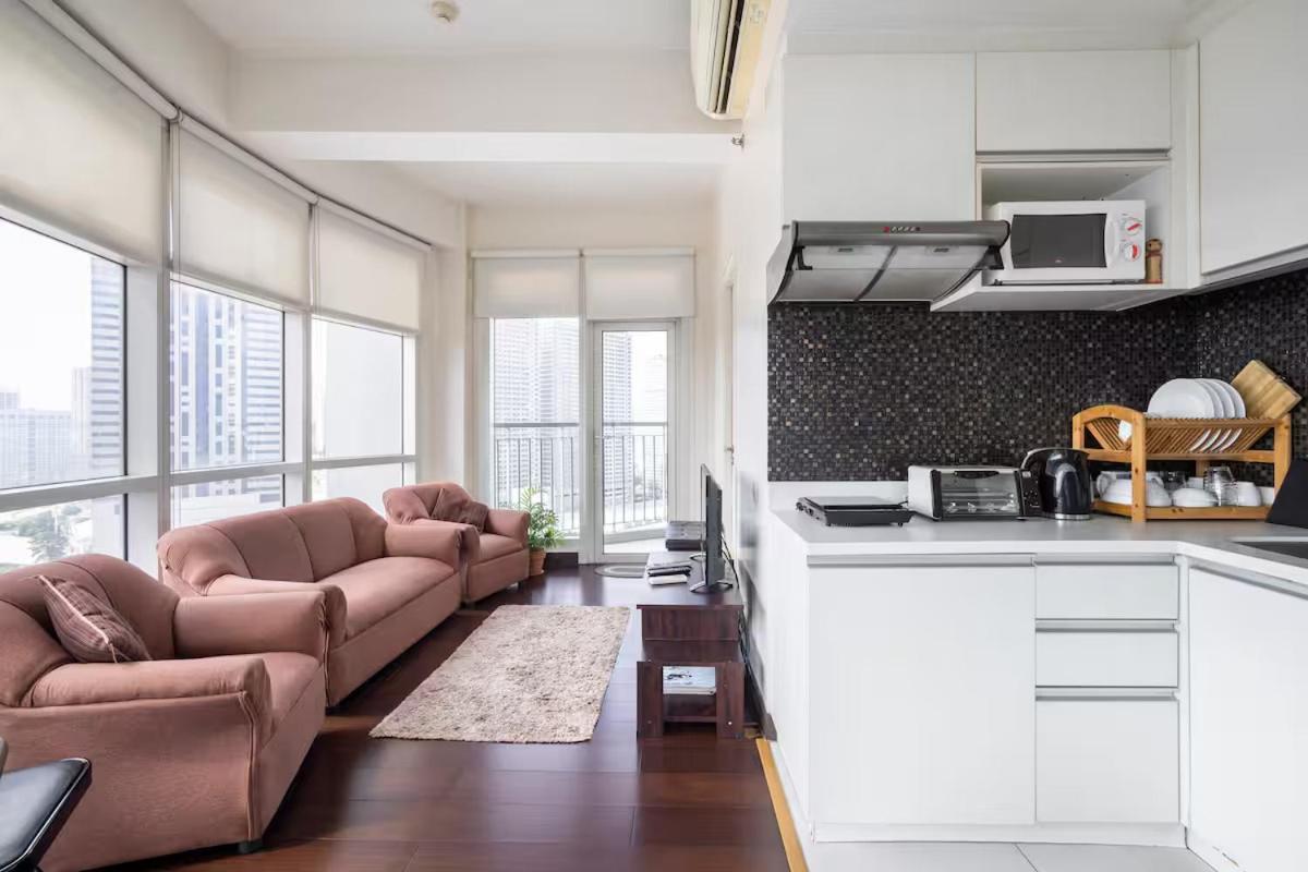 Cozy And Comfy Staycation At The Aparthotel *