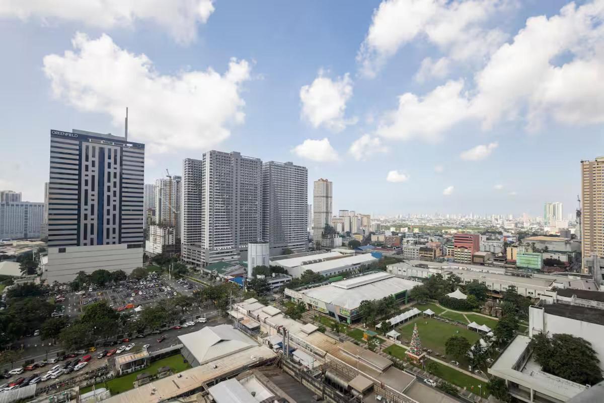 Aparthotel Cozy And Comfy Staycation At The Manila