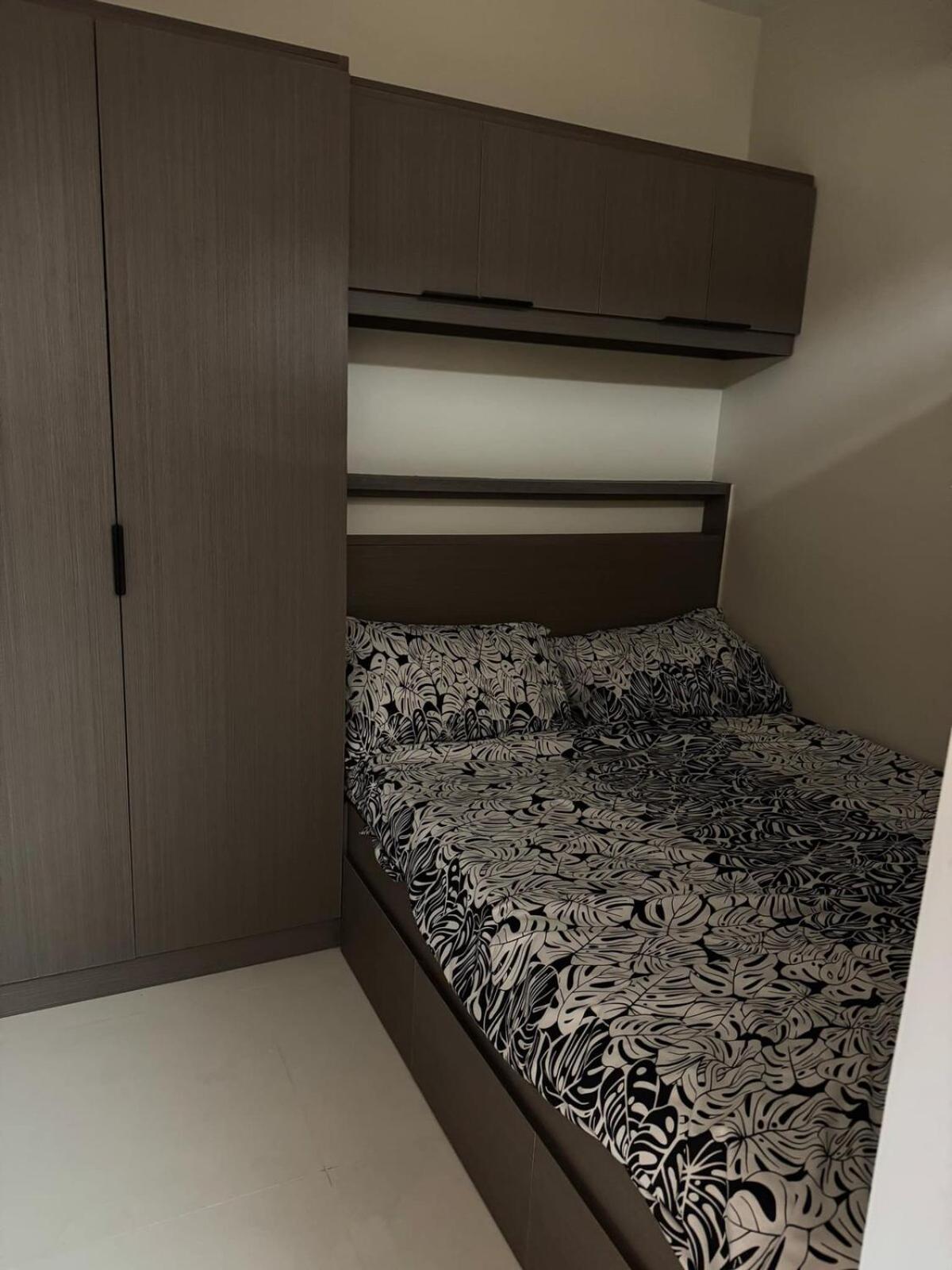 Shore 3 Tower 3 1bd - Moa Complex Apartment Manila