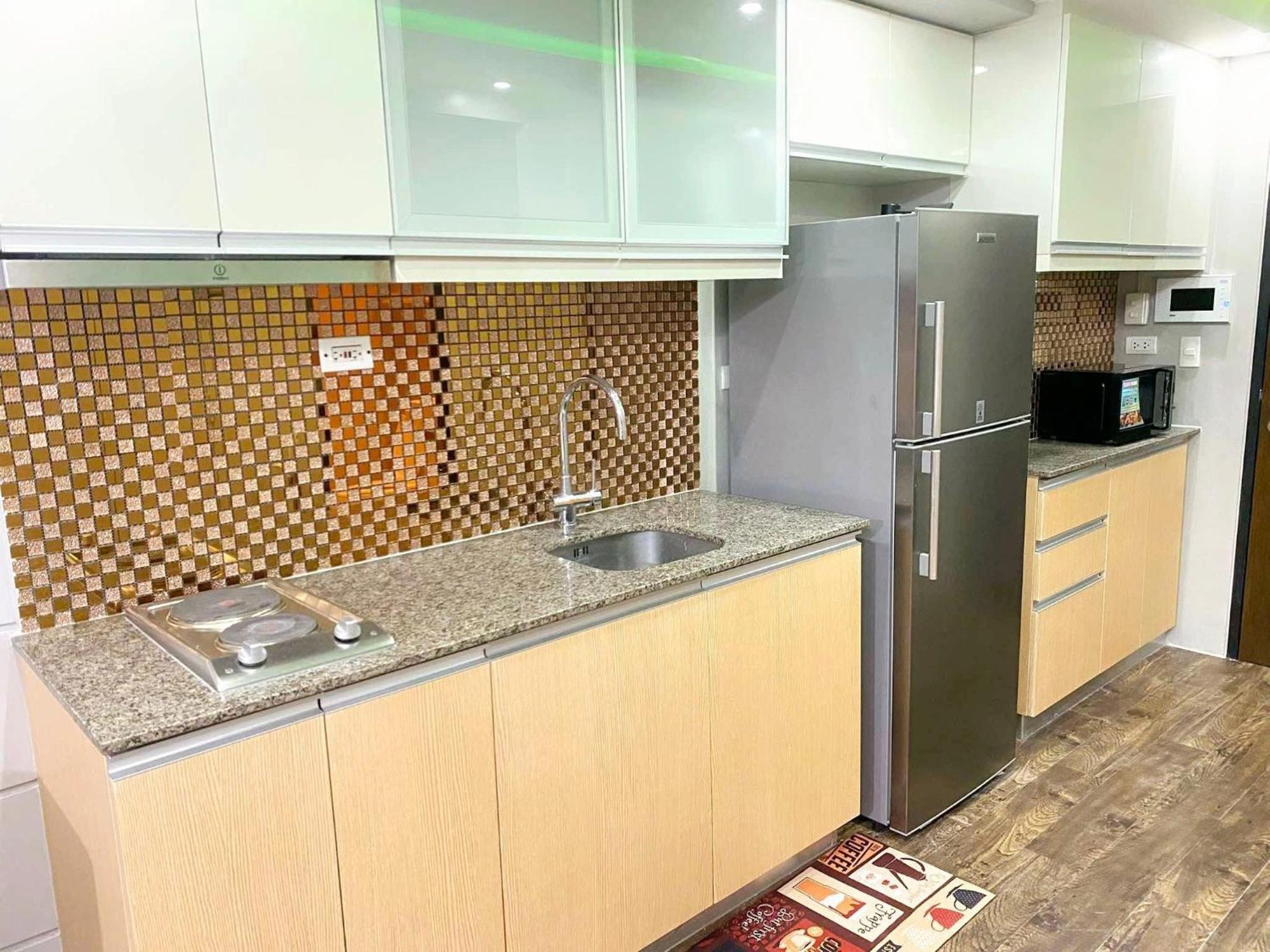 One Uptown Aparthotel *