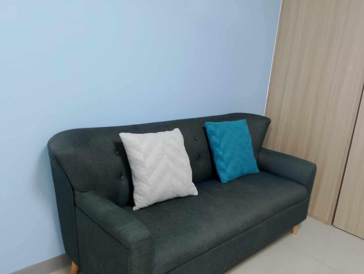 Shore 2 Residences Cozy 7106 Facing Pool Near Sm Mall Of By Prime
