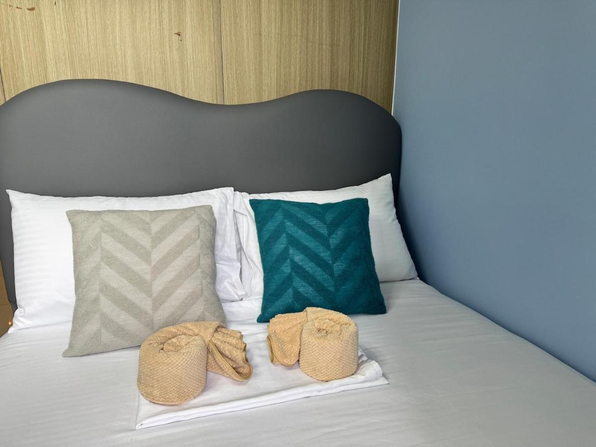 Apartamento Shore 2 Residences Cozy 7106 Facing Pool Near Sm Mall Of By Prime