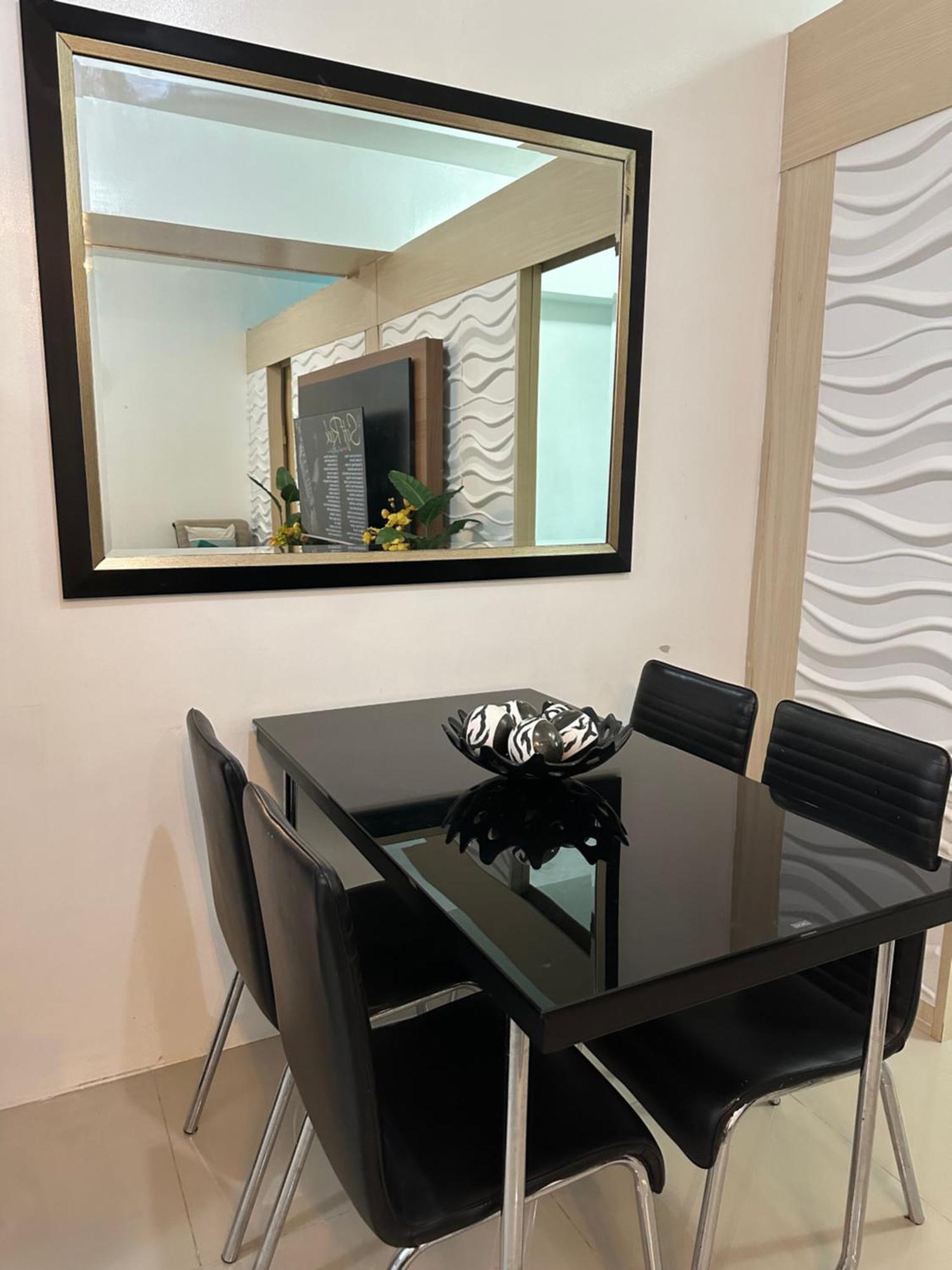 Aparthotel Grass Residences Staycation Manila