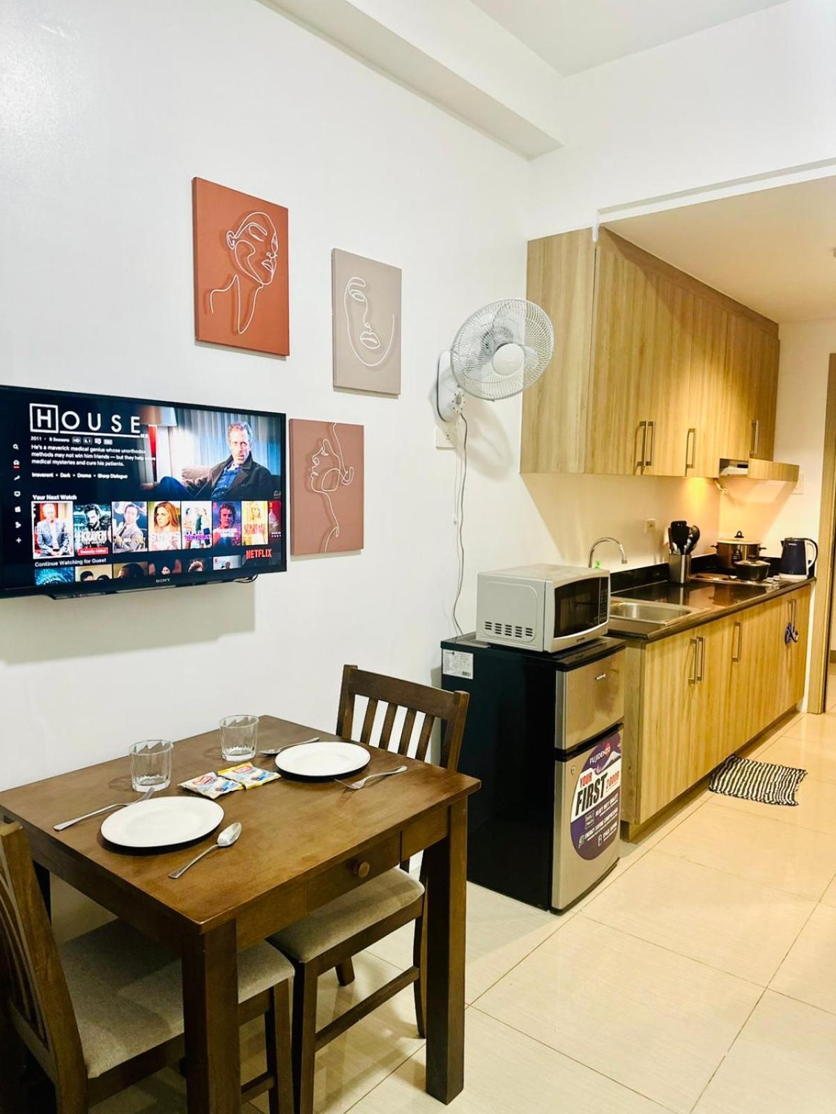 Lavish Loft At Shore 1 Apartment Manila