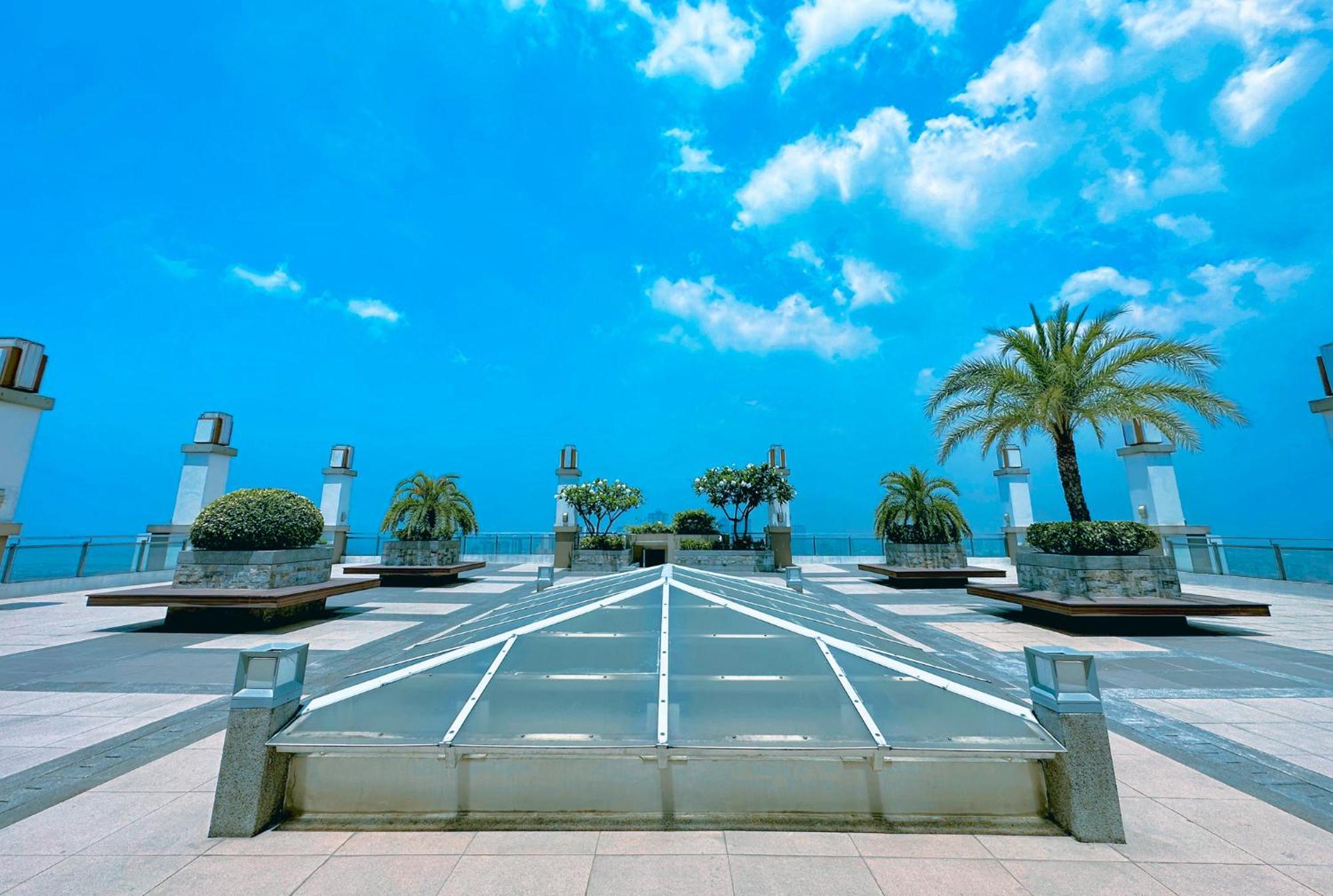 The Luneta At Torre De Aparthotel *