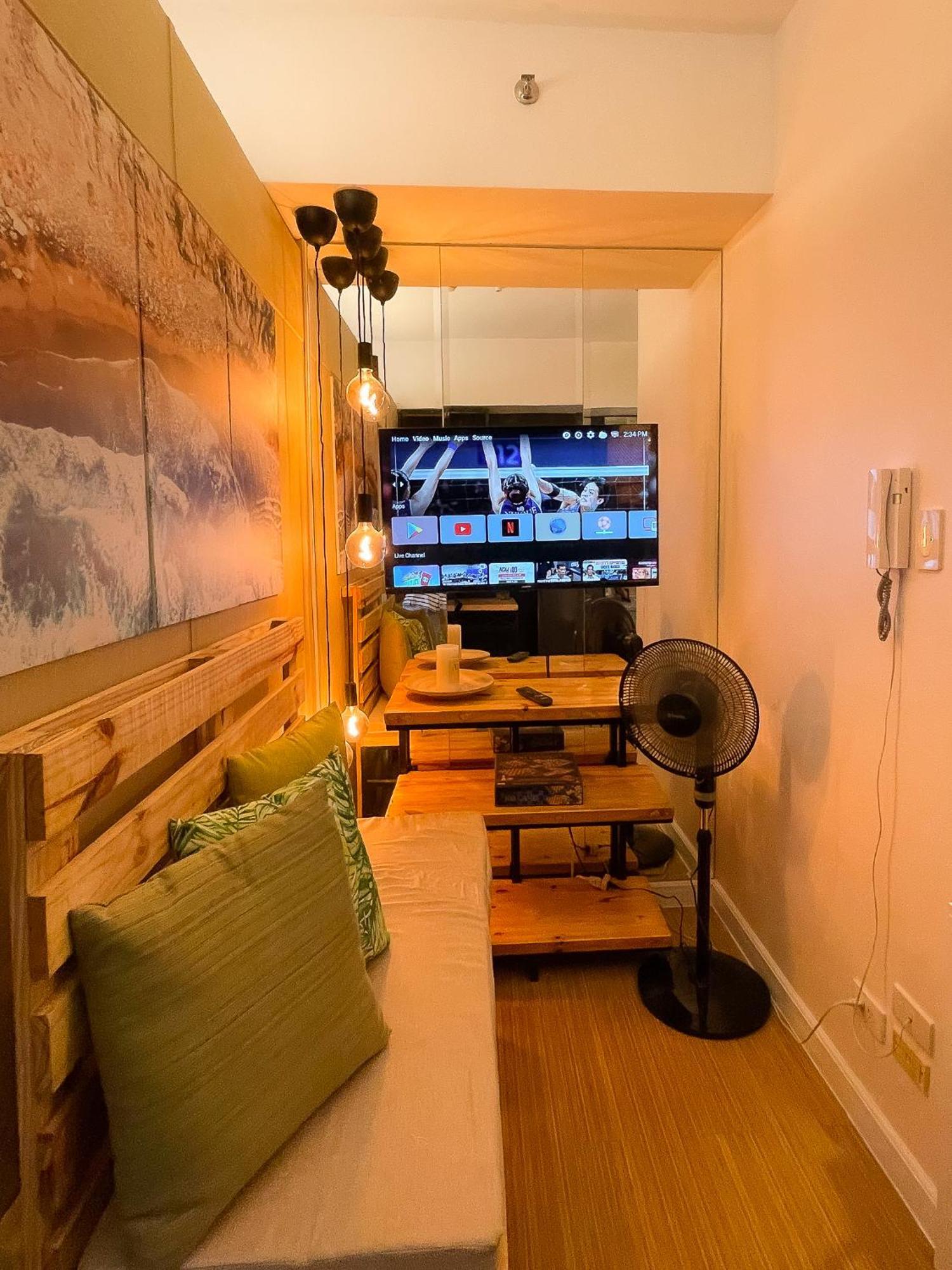 Houzz 845 By Houzztelity Aparthotel Manila