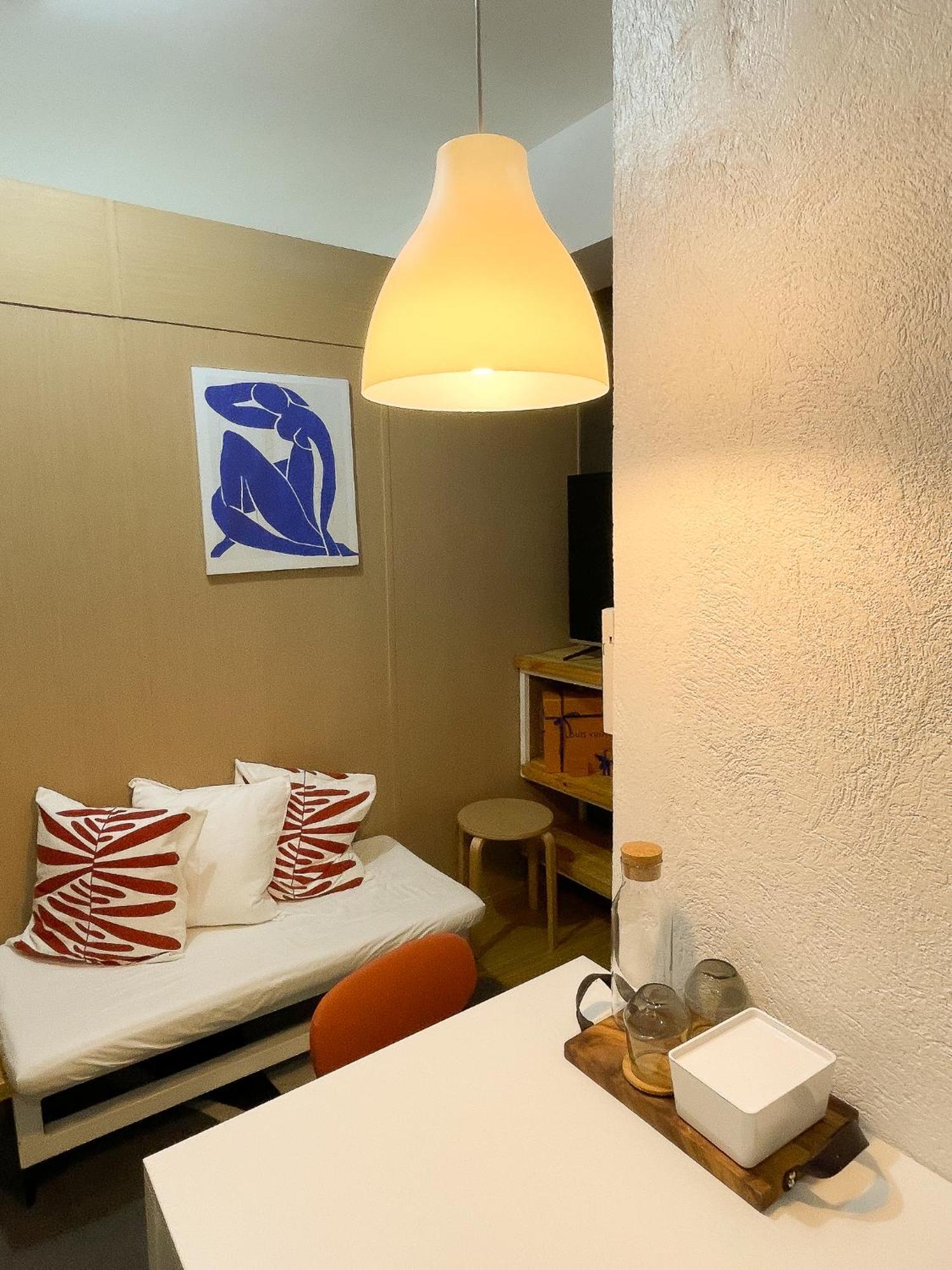 Houzz 1548 By Houzztelity Aparthotel Taguig