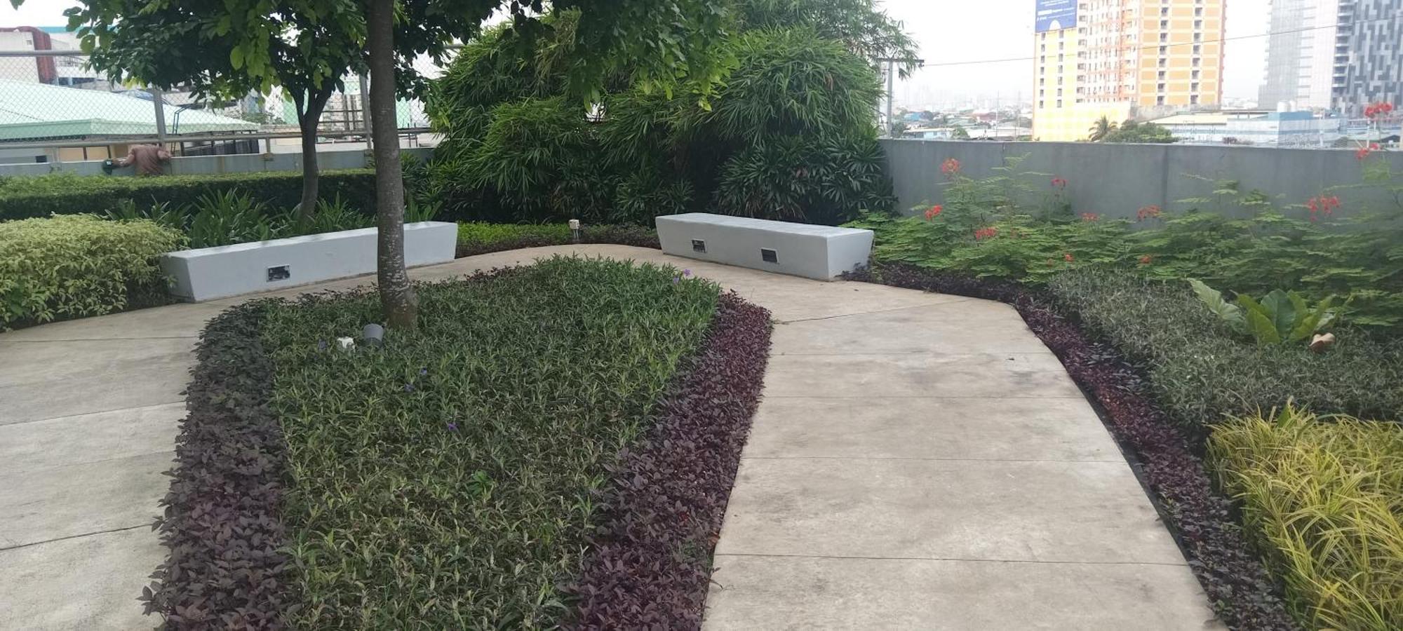 Guest At Grass Residences * Manila