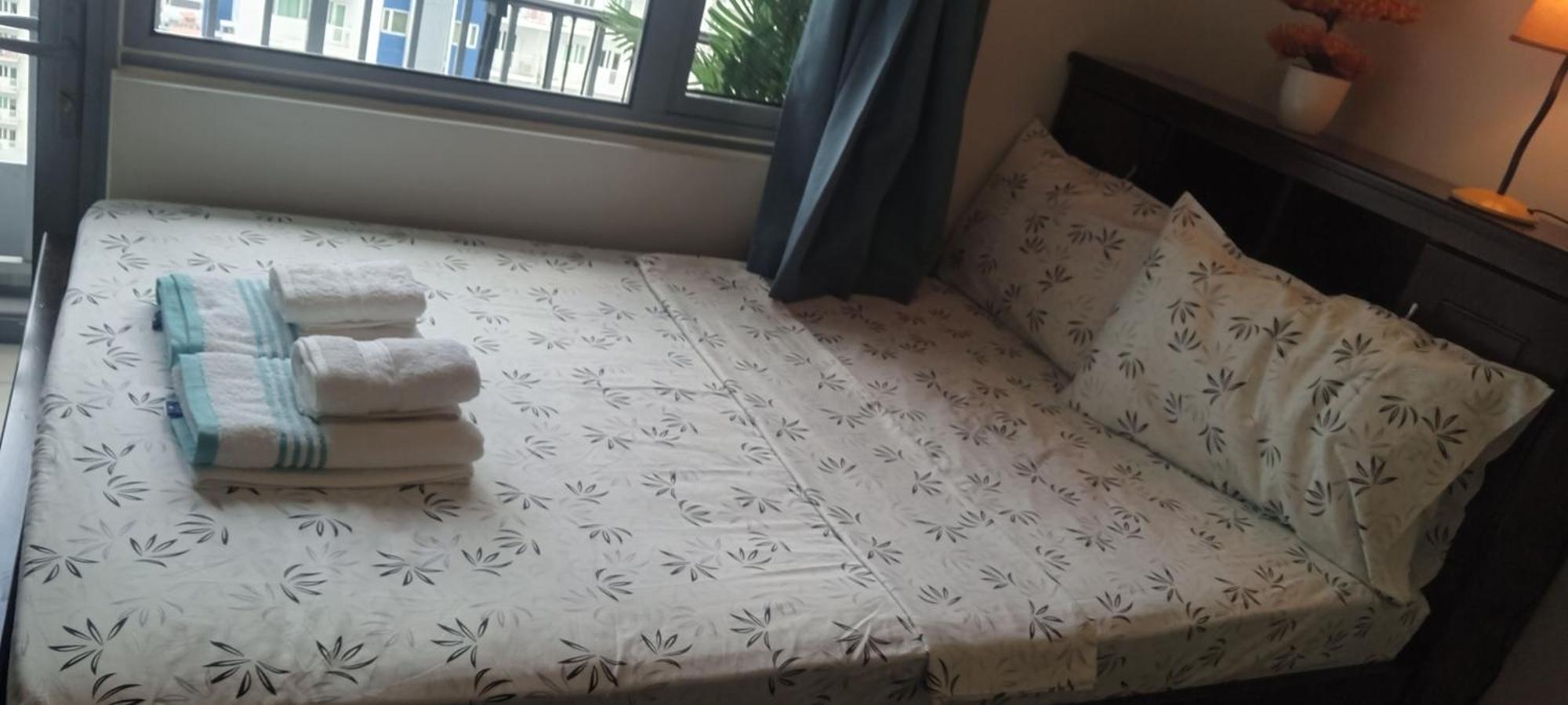 Guest At Grass Residences Hostel Manila
