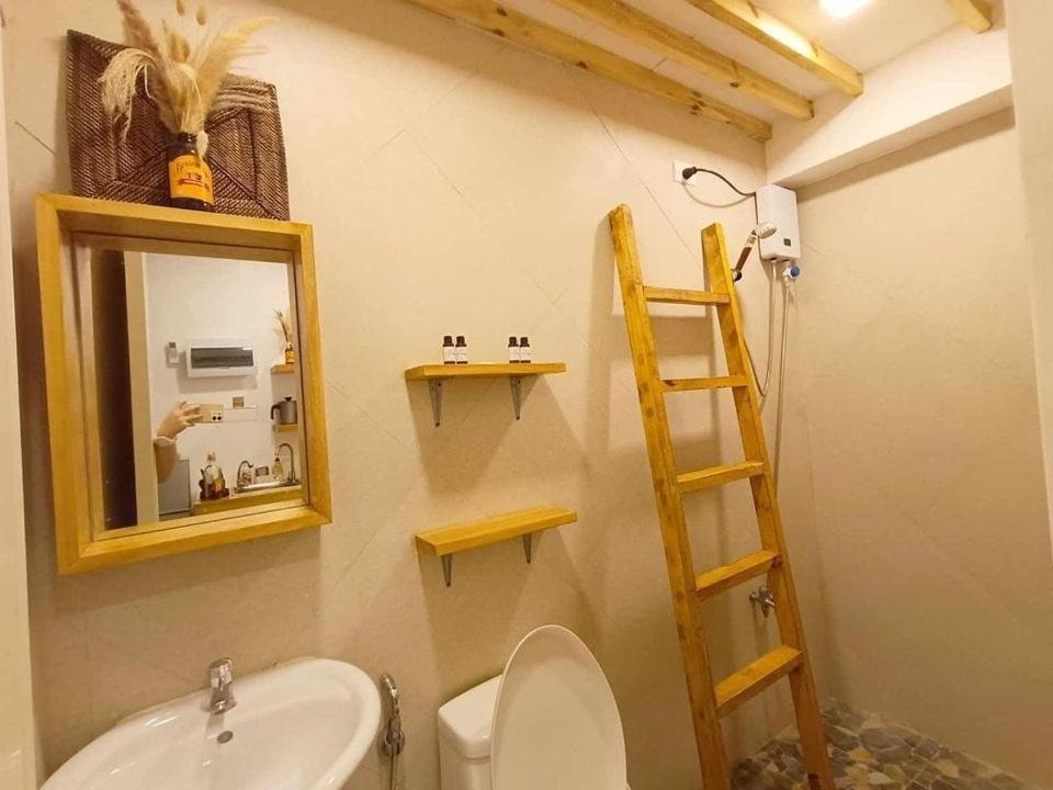 Apartment In Qc - Minimalist W Bath Tub Near Gma Edsa Manila