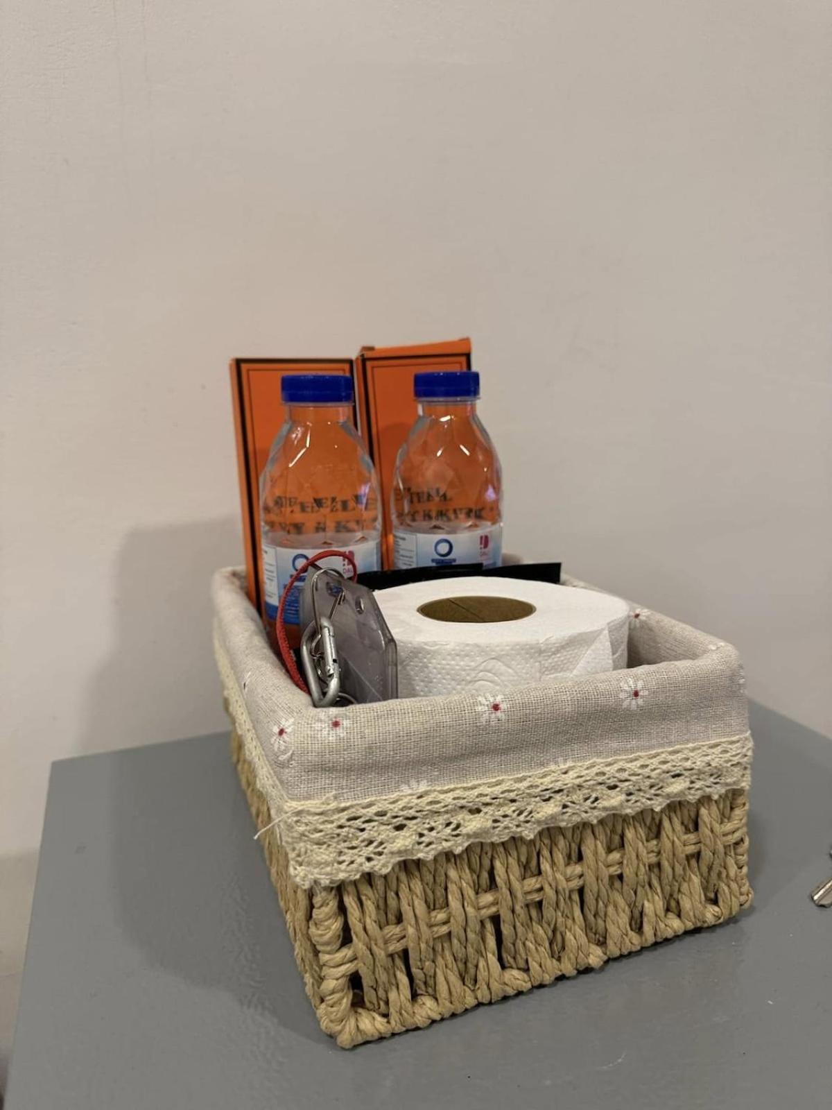 Apartment In Qc - Minimalist W Bath Tub Near Gma Edsa