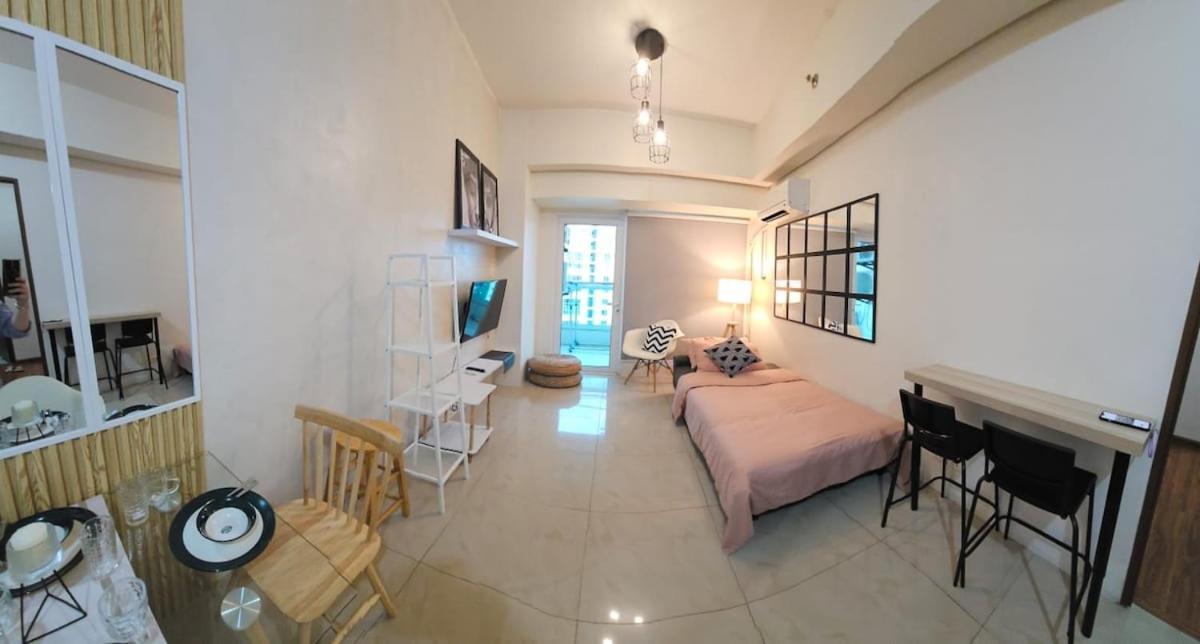 Huge 1br Spacious Balcony Apartamento Manila