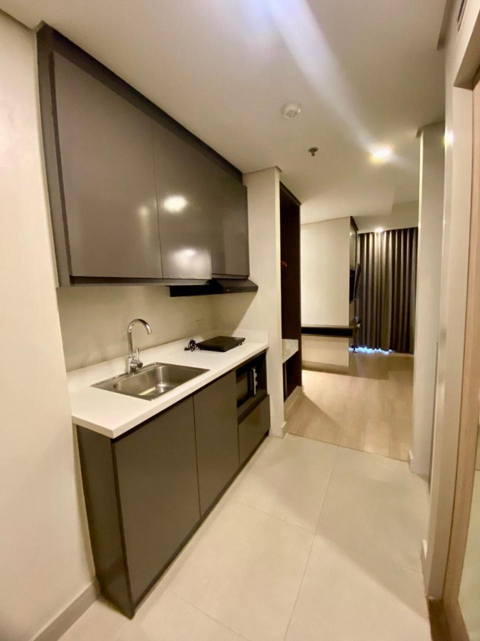Aura Luxe At Bcct Manila