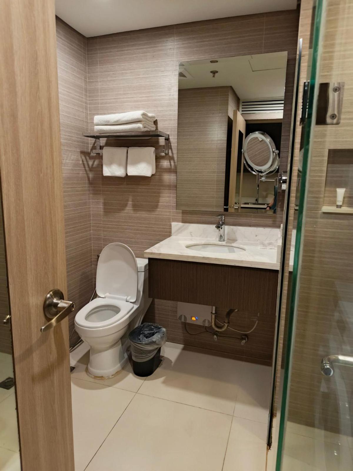 Aparthotel Aura Luxe At Bcct Manila
