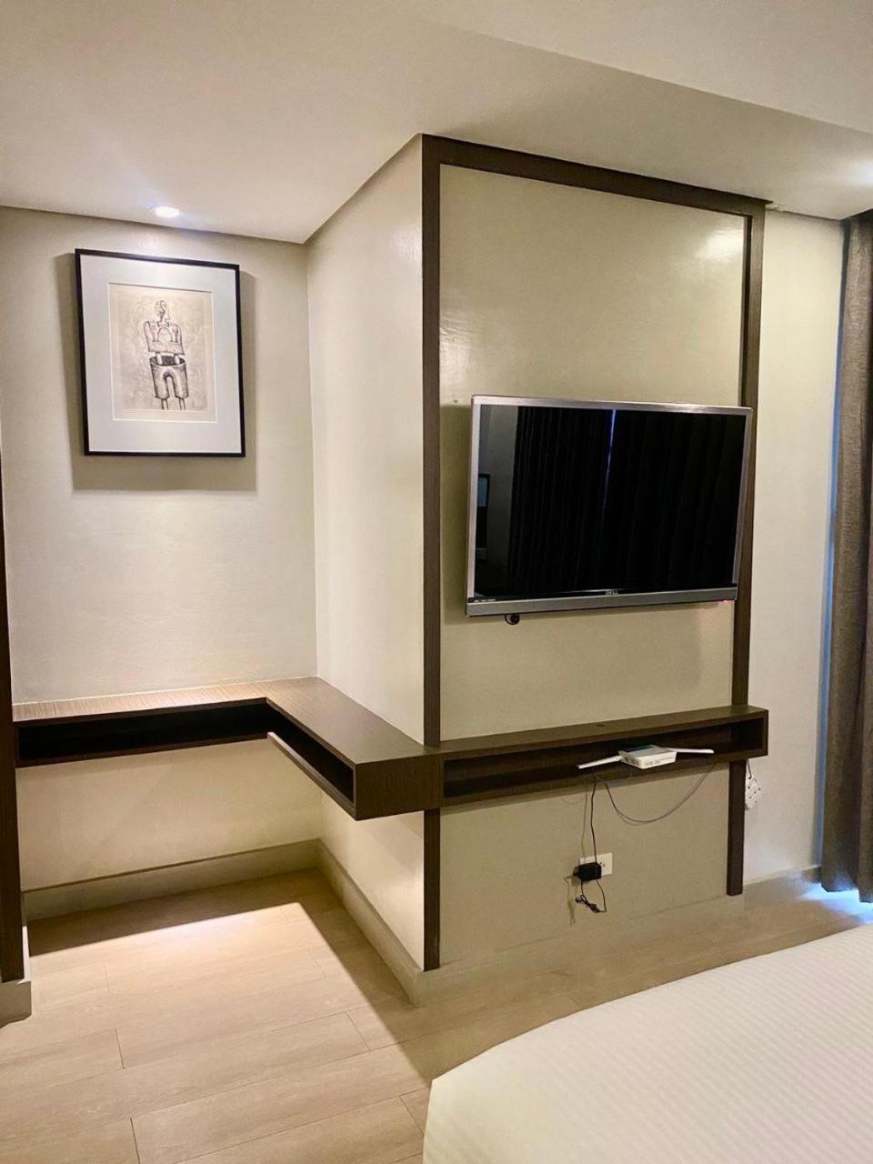 Aura Luxe At Bcct Aparthotel *