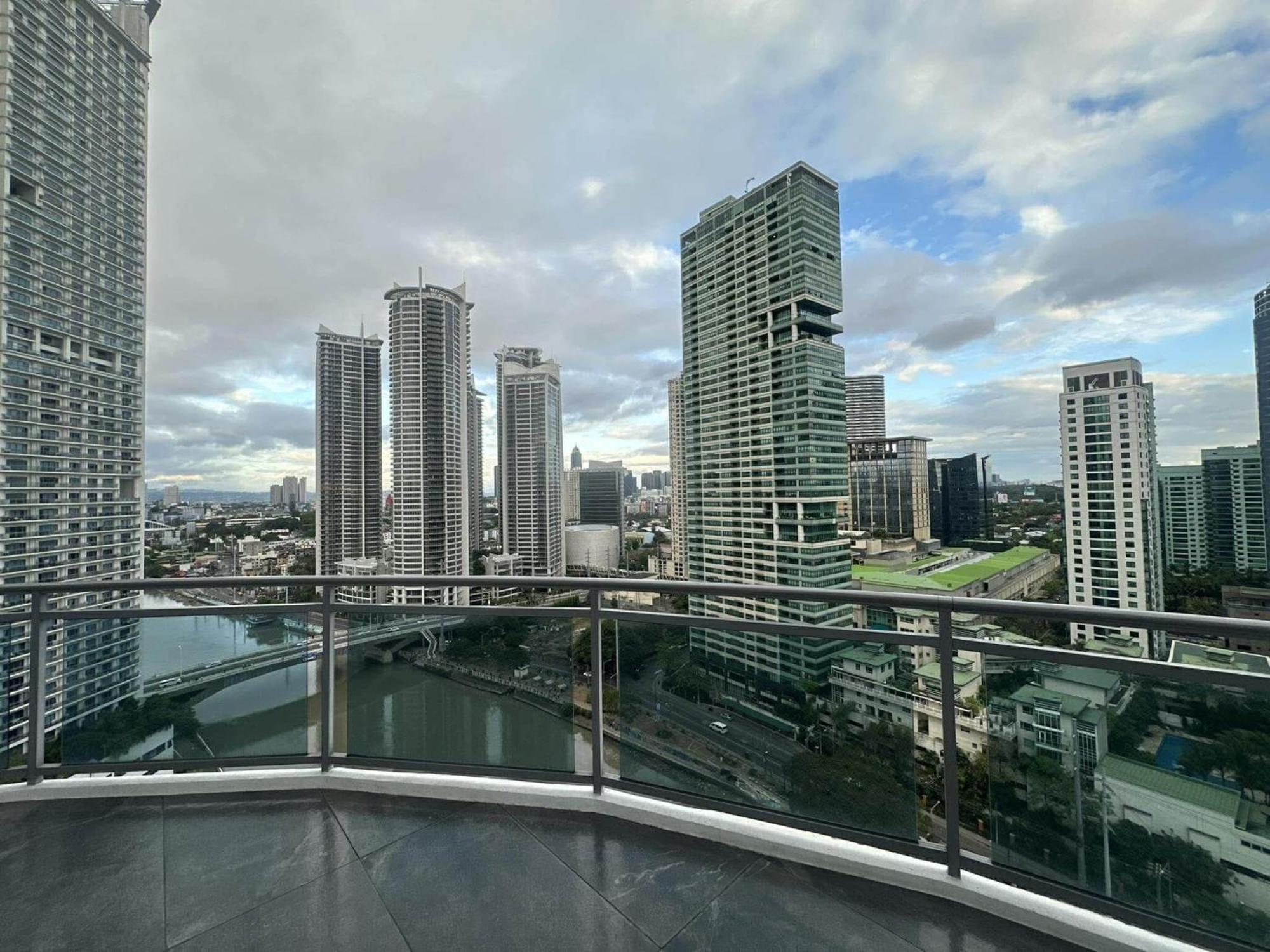 Residences At Acqua Madr Excellence Manila