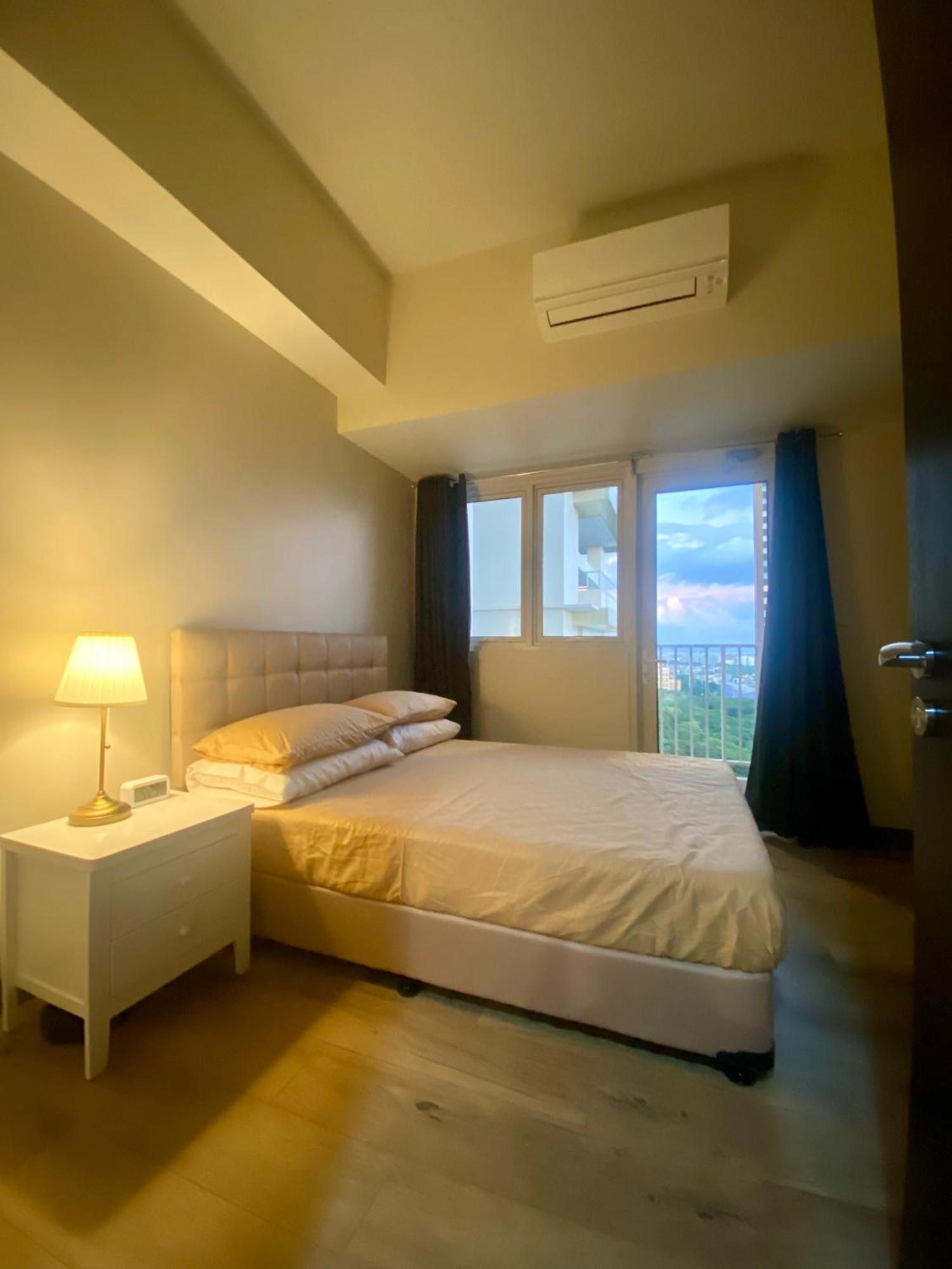 Aparthotel Park Mckinley West In Bgc Taguig Manila