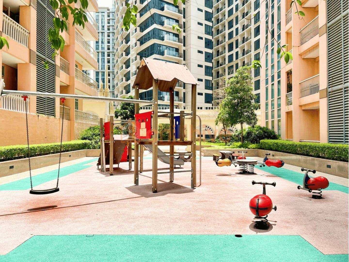 Luxury Bgc Condo, Venice Grand Canal #vlrc5h Holiday home Manila