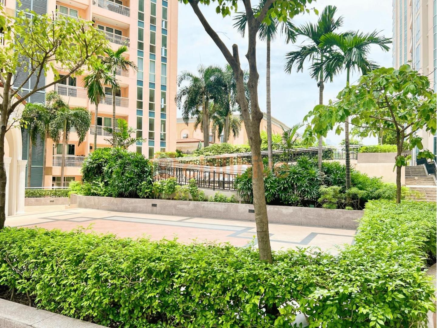 Holiday home Luxury Bgc Condo, Venice Grand Canal #vlrc5h Manila