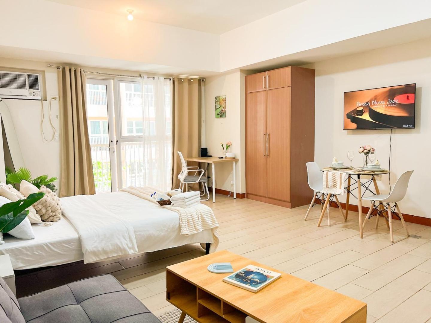 Holiday home Luxury Bgc Condo, Venice Grand Canal #vlrc5h Manila
