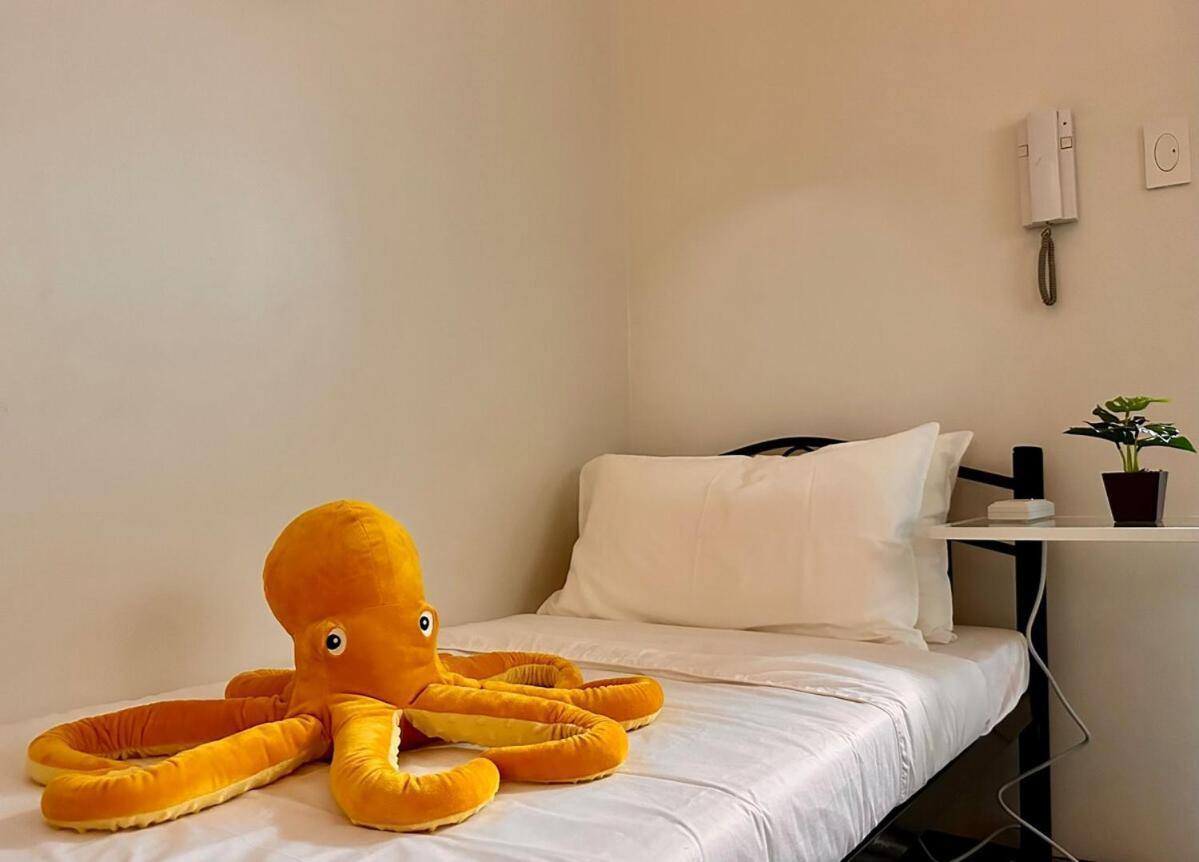 Glamorous Fully Equipped 1br Staycation In Makati Apartment