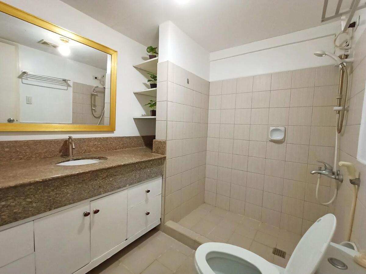 Enjoy Spacious Staycation