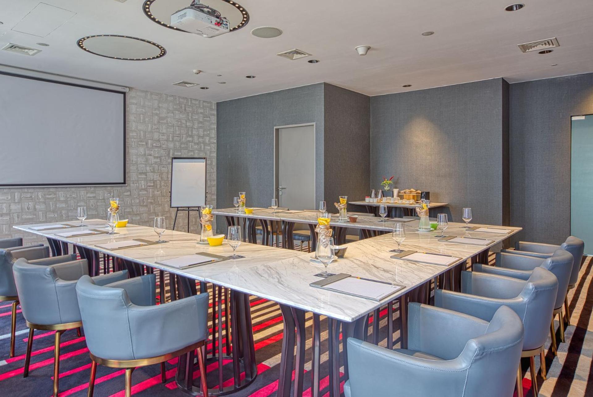 Residences At Acqua Madr Excellence Hotel