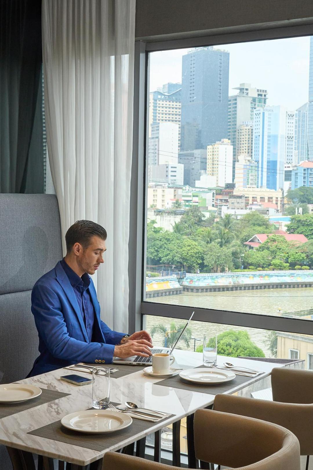 Hotel Residences At Acqua Madr Excellence Manila