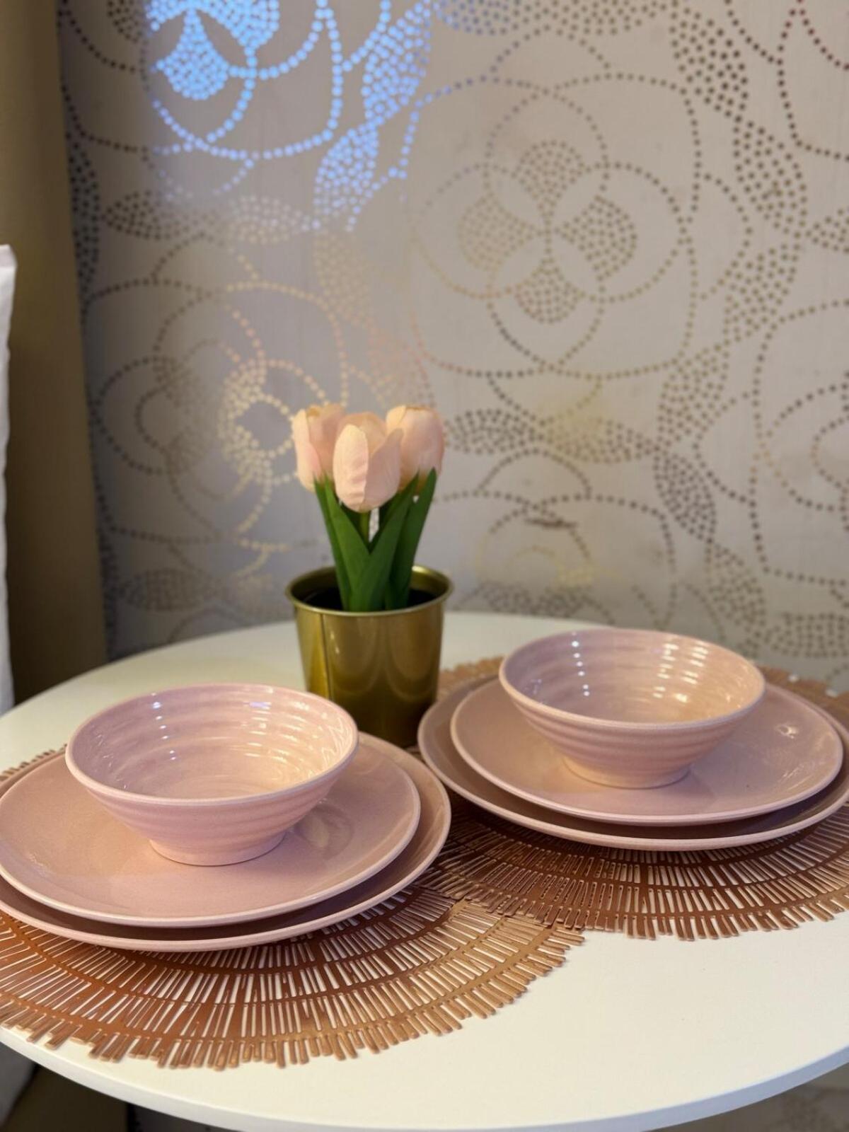 The Pink Velvet Shore Residences Family Good For 2-4 Guests By Prime Moa Manila