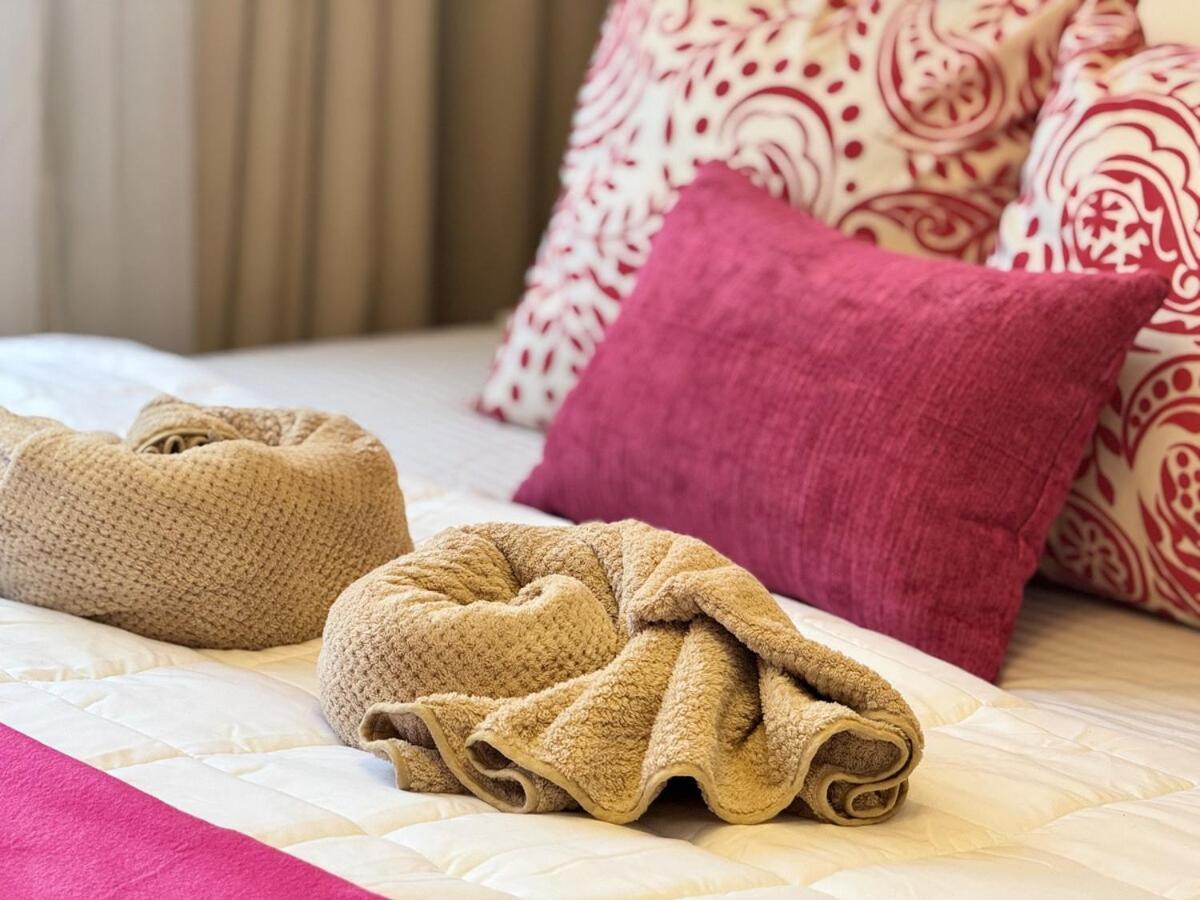 Apartment The Pink Velvet Shore Residences Family Good For 2-4 Guests By Prime Moa Manila