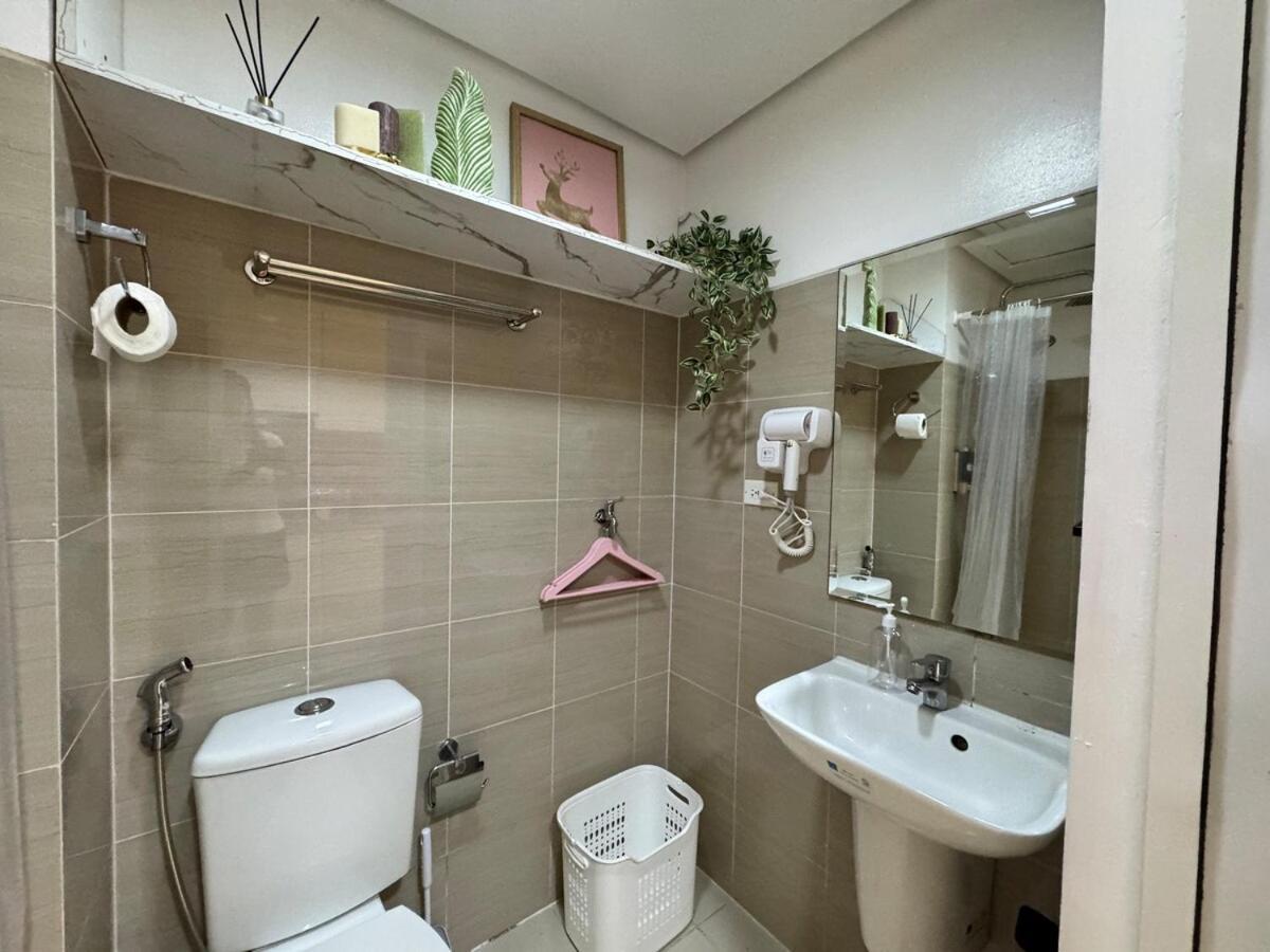 The Pink Velvet Shore Residences Family Good For 2-4 Guests By Prime Moa *