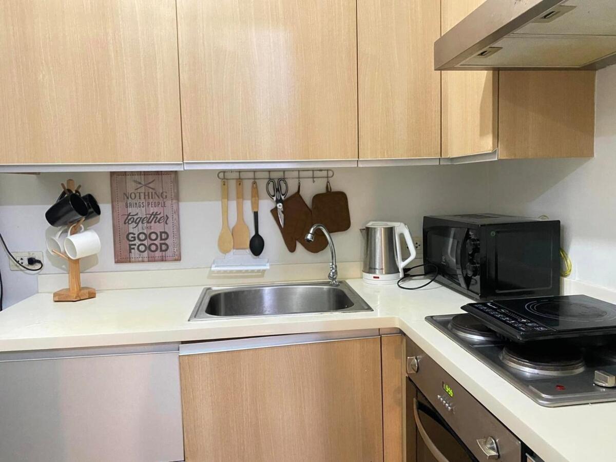 Apartment South Of Market Private Residences Nr Sm Aura Bgc Manila