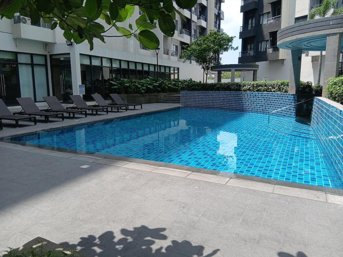 Apartment Nomad's Checkpoint