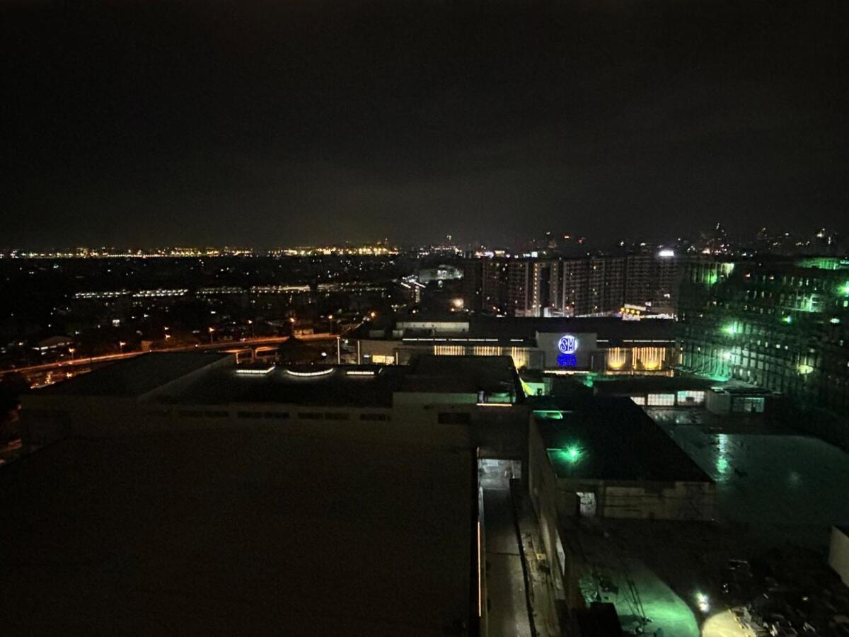 Sweet - Azure Apartment Manila
