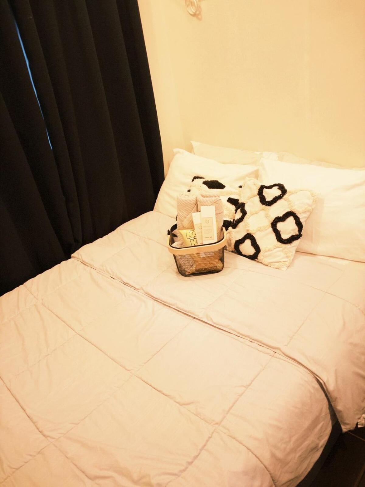 San Lorenzo Avida T2 Rm 333cozy 1br Along Edsa Makati Near Naia * Manila